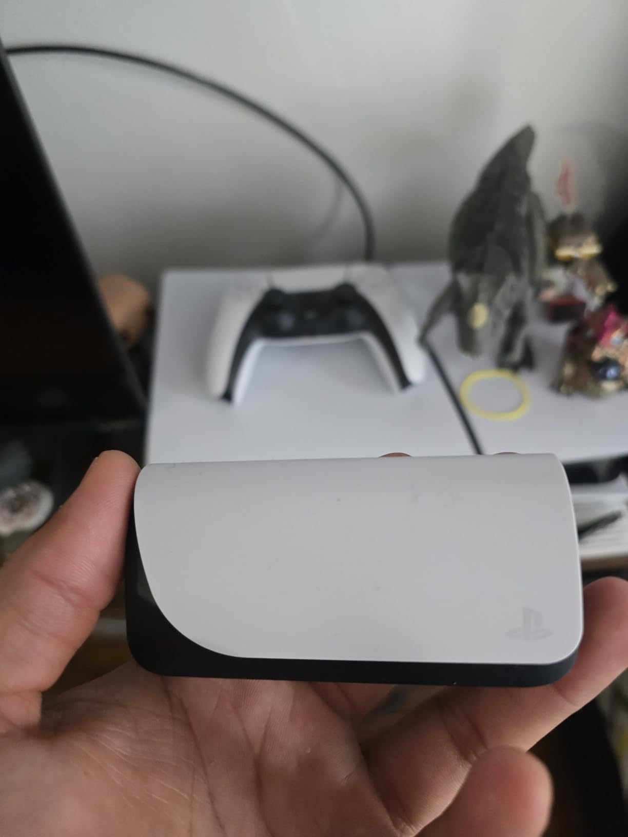 PlayStation Pulse Explore Wireless Earbuds - Midnight Black customer photo 2