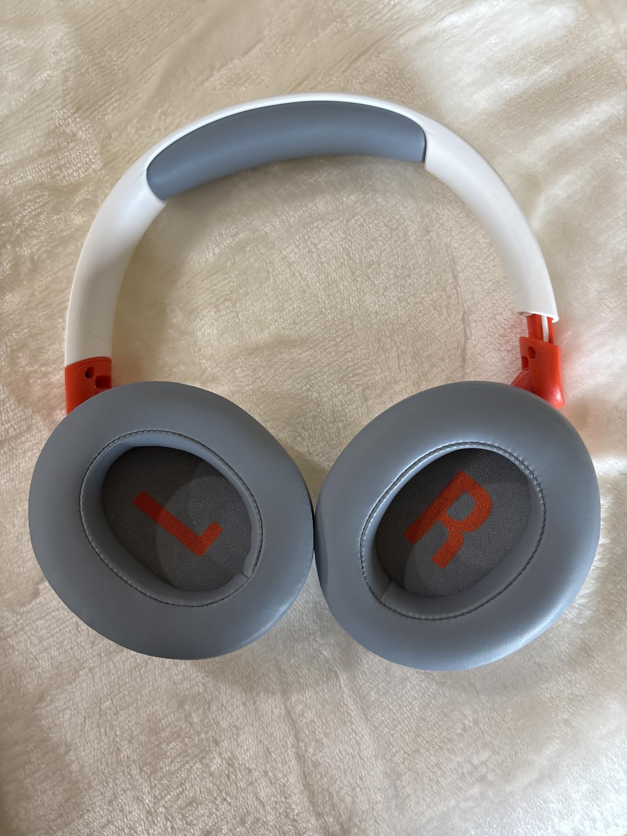 JBL Junior 470NC - Cancelling Kids Headphones - White | JBL Safe Sound 85dB, Parental Control with Customizable Volume Playtime, Easy monitoring, Active Noise Cancelling customer photo 1