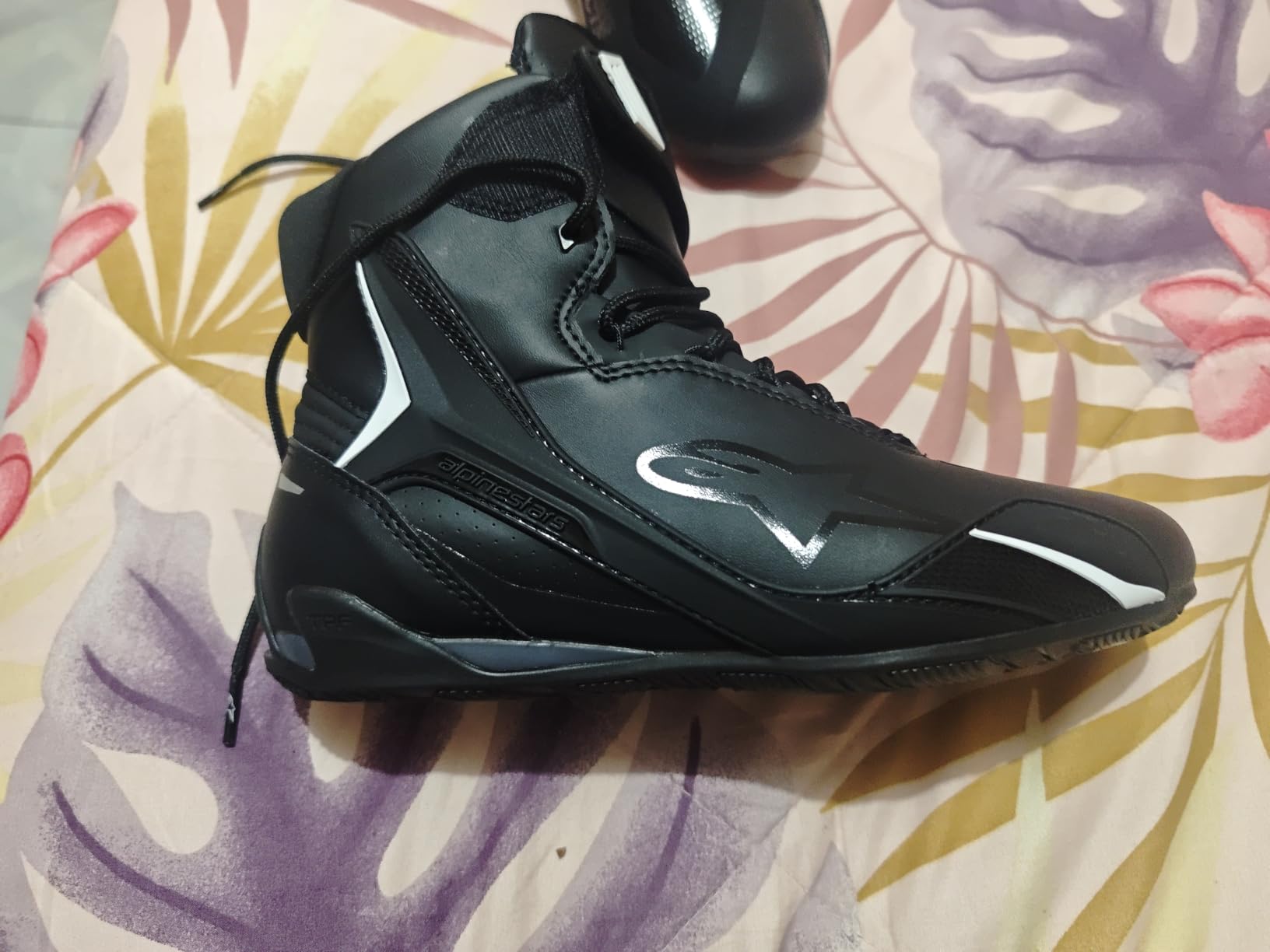 Alpinestars Faster-4 Motorcycle Shoes, Lightweight & Breathable, Seamless Knitted Construction & Advanced Protection customer photo 2