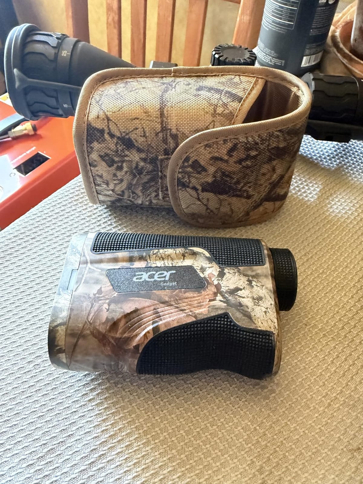 Acer Hunting Range Finder with Slope, 800 Yards Range Finder for Hunting, 6X Magnification, Waterproof Archery Rangefinder for Deer, Rechargeable Battery with Magnet Stripe customer photo 2