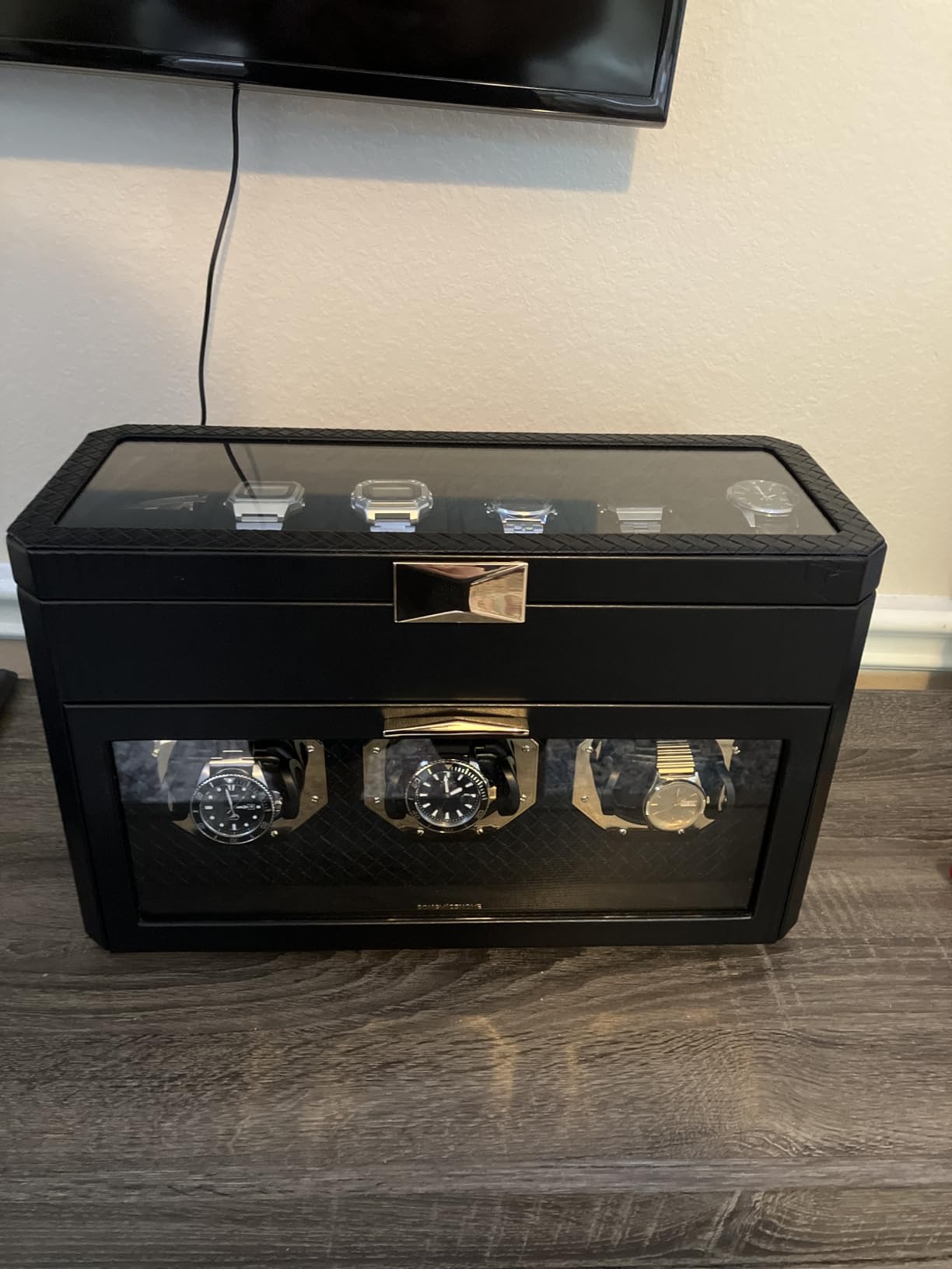 SONGMICS Automatic Single Watch Winder Box, Quiet Motor, LED Light, Lock | For Automatic Watches, Adjustable Pillow, 4 Winding Settings, USB-C Charging Cable, Black, BRIDIE Collection UJWB030B01 customer photo 2