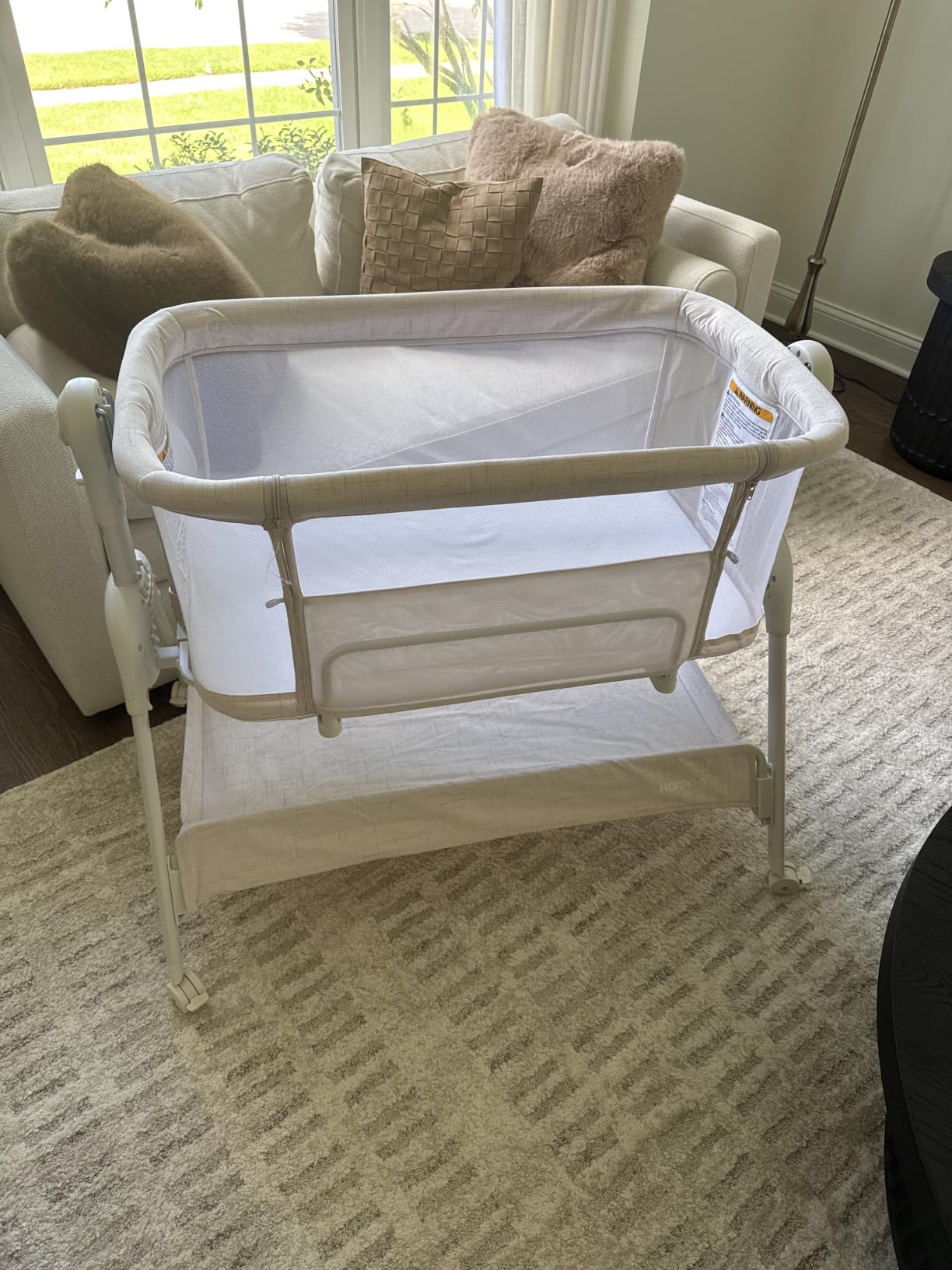 HARPPA Cuddly Sway Baby Bassinet Bedside Sleeper, 3 in 1 Rocking Bassinet | Full Mesh Sides, Premium Fiber Mattress, Cotton Quilted Cover, 5 Adjustable Heights, 360° Swivel Wheels, 3°-7° Incline Range customer photo 1