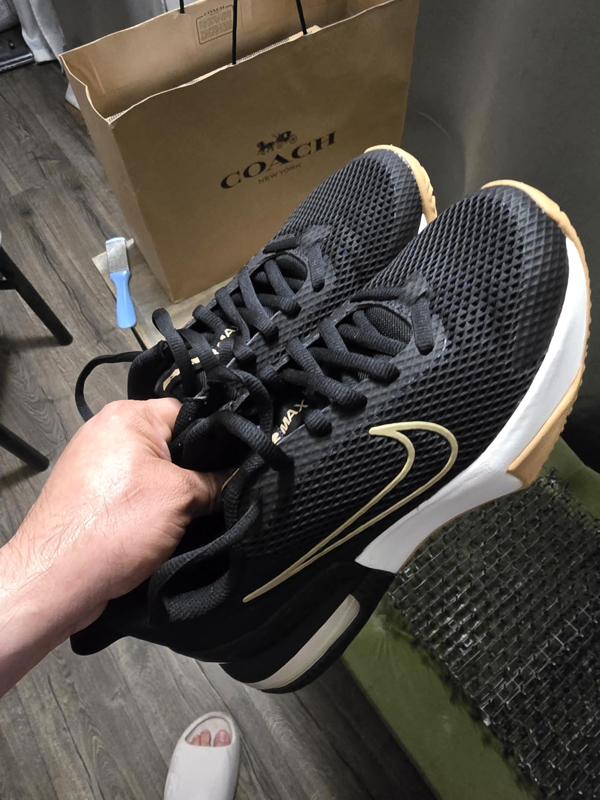 Nike Men's Air Max Alpha Trainer 6 Workout Shoes customer photo 2