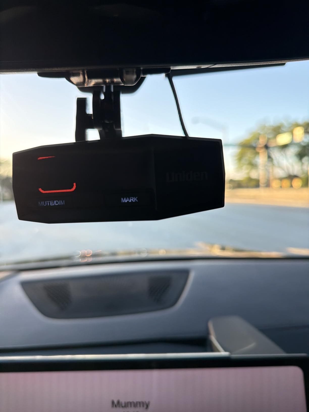 Uniden R8W (new Model) Extreme Long Range Laser/Radar Detector, 360 Degree Awareness, Directional Arrows, Wi-Fi, Bluetooth, GPS, Real-Time Voice Alerts, Red Light & Speed Camera Alerts, R/TACH App customer photo 2