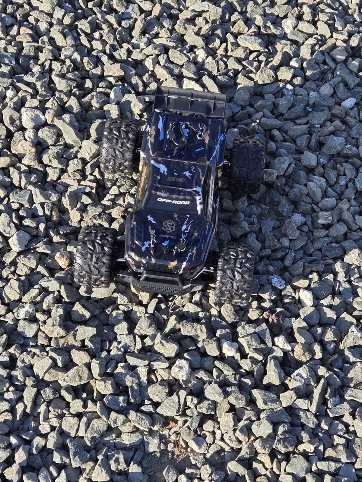 DEERC 9309E All Terrain Fast RC Cars for Adults 40KPH, 4WD Electric Off-Road Remote Control Monster Truck, 2.4Ghz High Speed Car, Waterproof Monster Truck with 2 Batteries for Boys & Kids customer photo 1