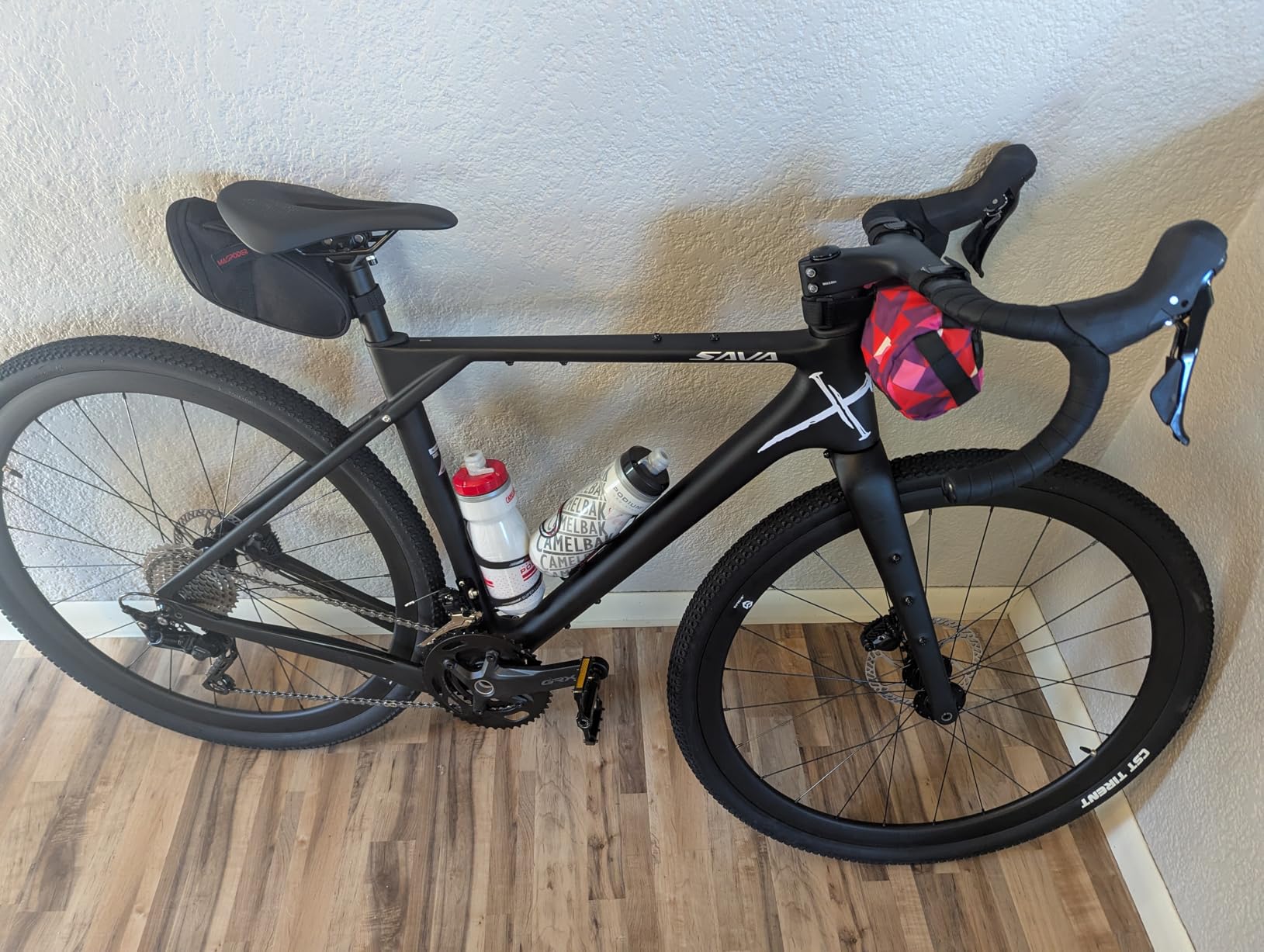 SAVADECK Carbon Gravel Bike - T800 Carbon Frame & Fork, Shimano GRX400 20-Speed Groupset, Hydraulic Disc Brakes, 700C x 40mm Tires - Lightweight Design for Road & Off-Road Adventures customer photo 1