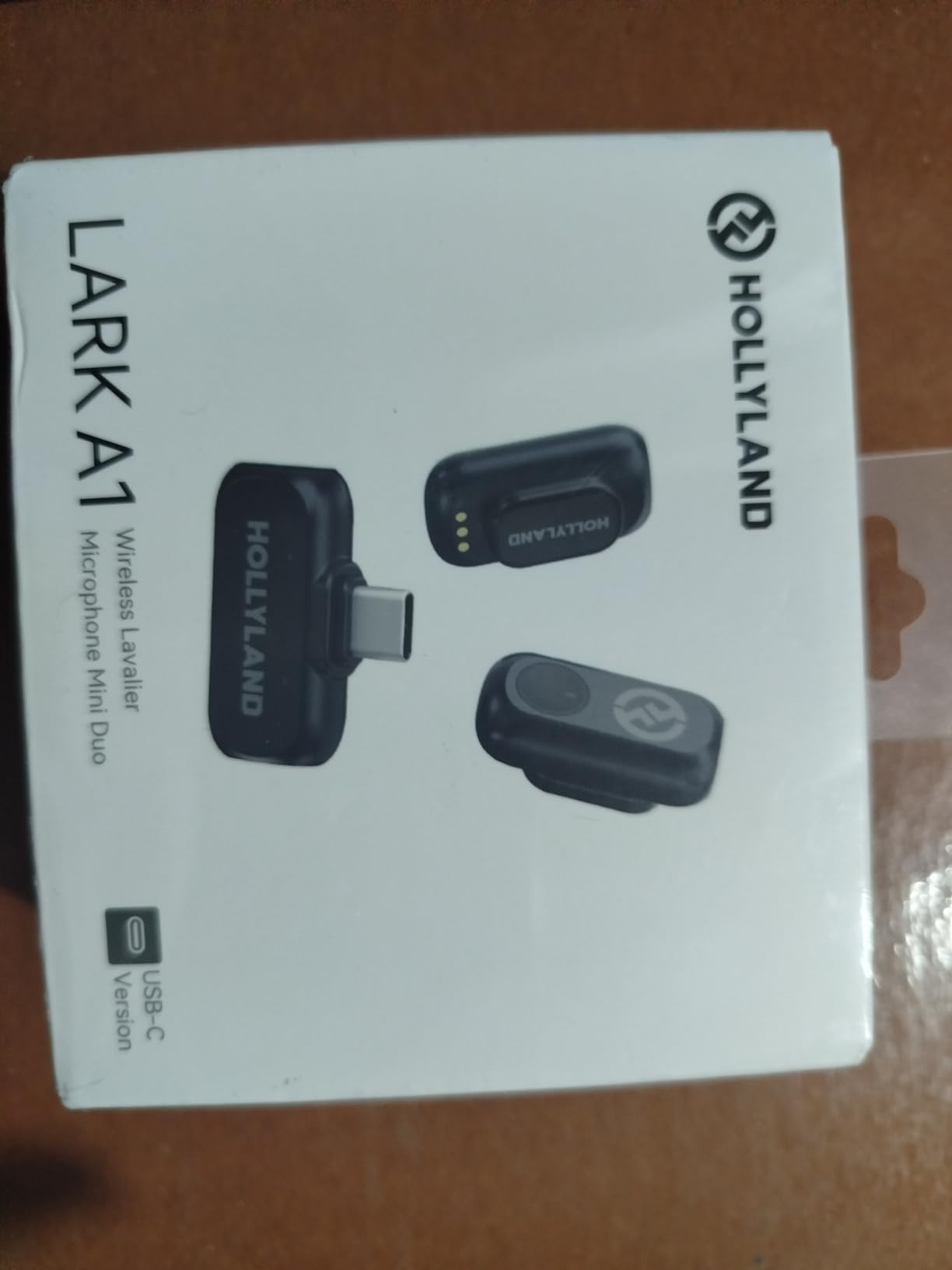 Hollyland Lark A1 Wireless Microphone for iPhone & Android, 48kHz/24-bit Studio Audio, 3-Level Noise Cancellation, 200m Range, Magnetic Mini Mic for Video Recording & Live Streaming (2TX + USB-C RX) customer photo 2