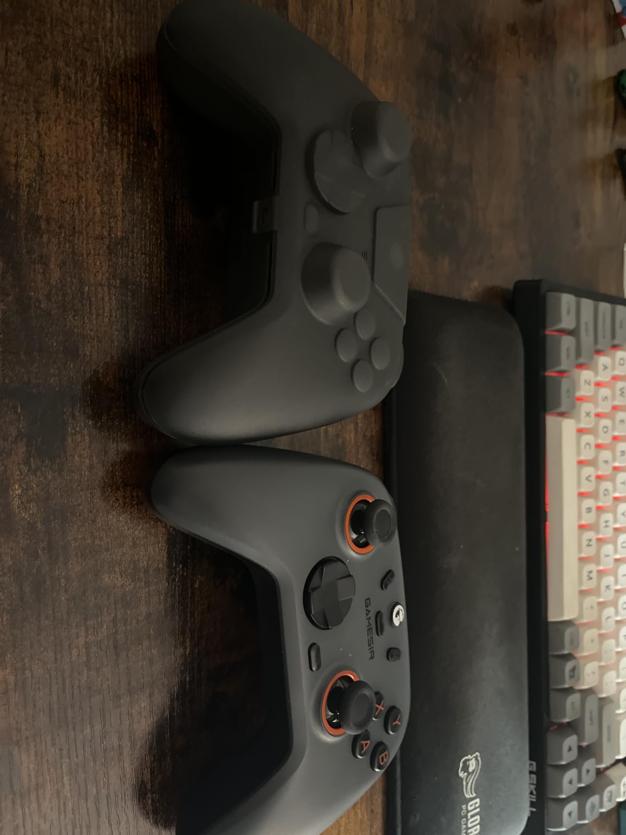 GameSir Nova Lite 2 Wireless PC Controller Hall Effect Sticks | Hall Effect Triggers,2.4G & Wired 1000Hz Polling Rate, Remappable Buttons - Compatible with PC/Switch/Steam/Android customer photo 1