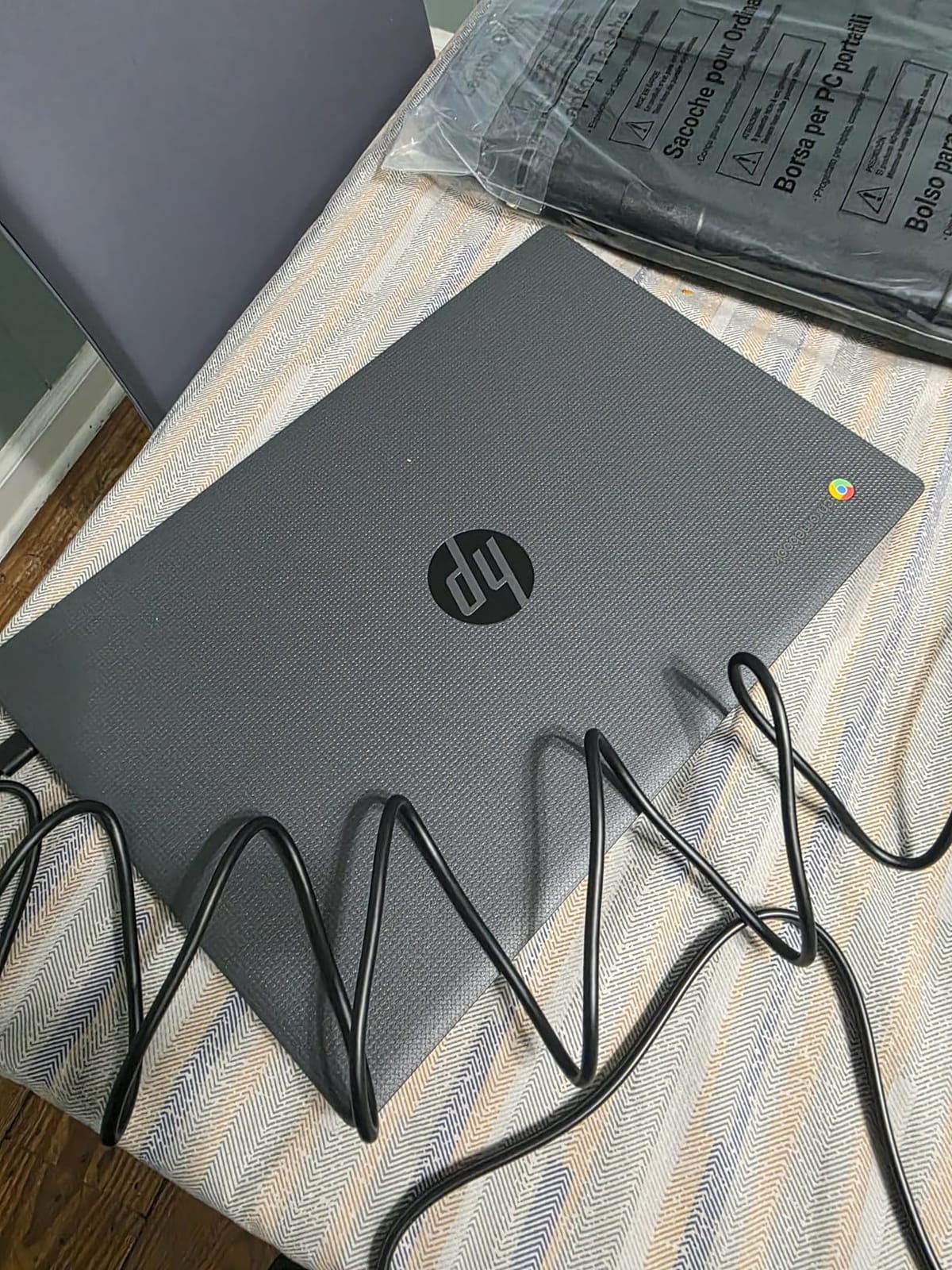 HP Chromebook 14 inch Laptop, HD Display, Intel Processor N100, 8 GB RAM, 128 GB UFS, UHD Graphics, Chrome OS, Chalkboard Gray, 14a-nf0099nr customer photo 2