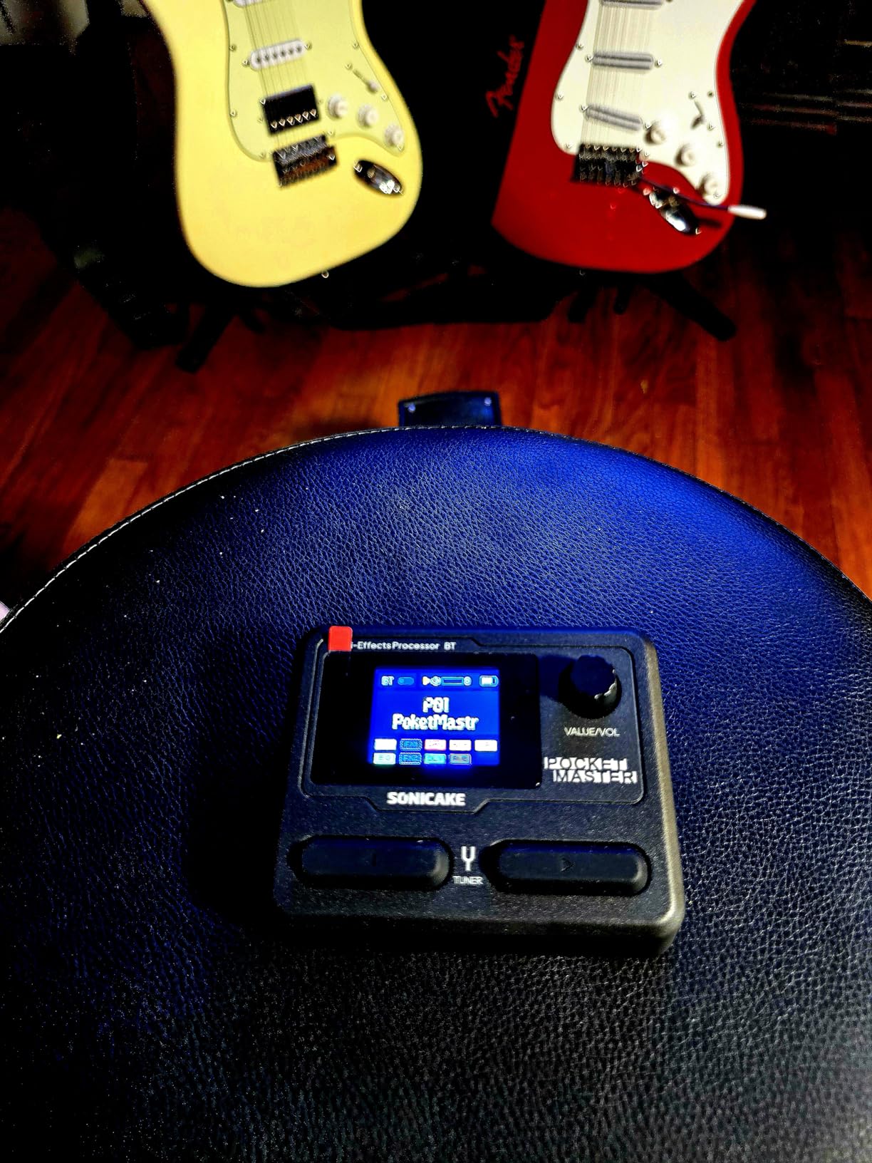 SONICAKE Pocket Master-Portable Multi Effects Pedal, 100+ Built-in Guitar/Bass/Acoustic Effects, Amp Modeling, IR Cabinets Simulation, Stereo OTG USB Audio Interface, Rechargeable (Purple) customer photo 2