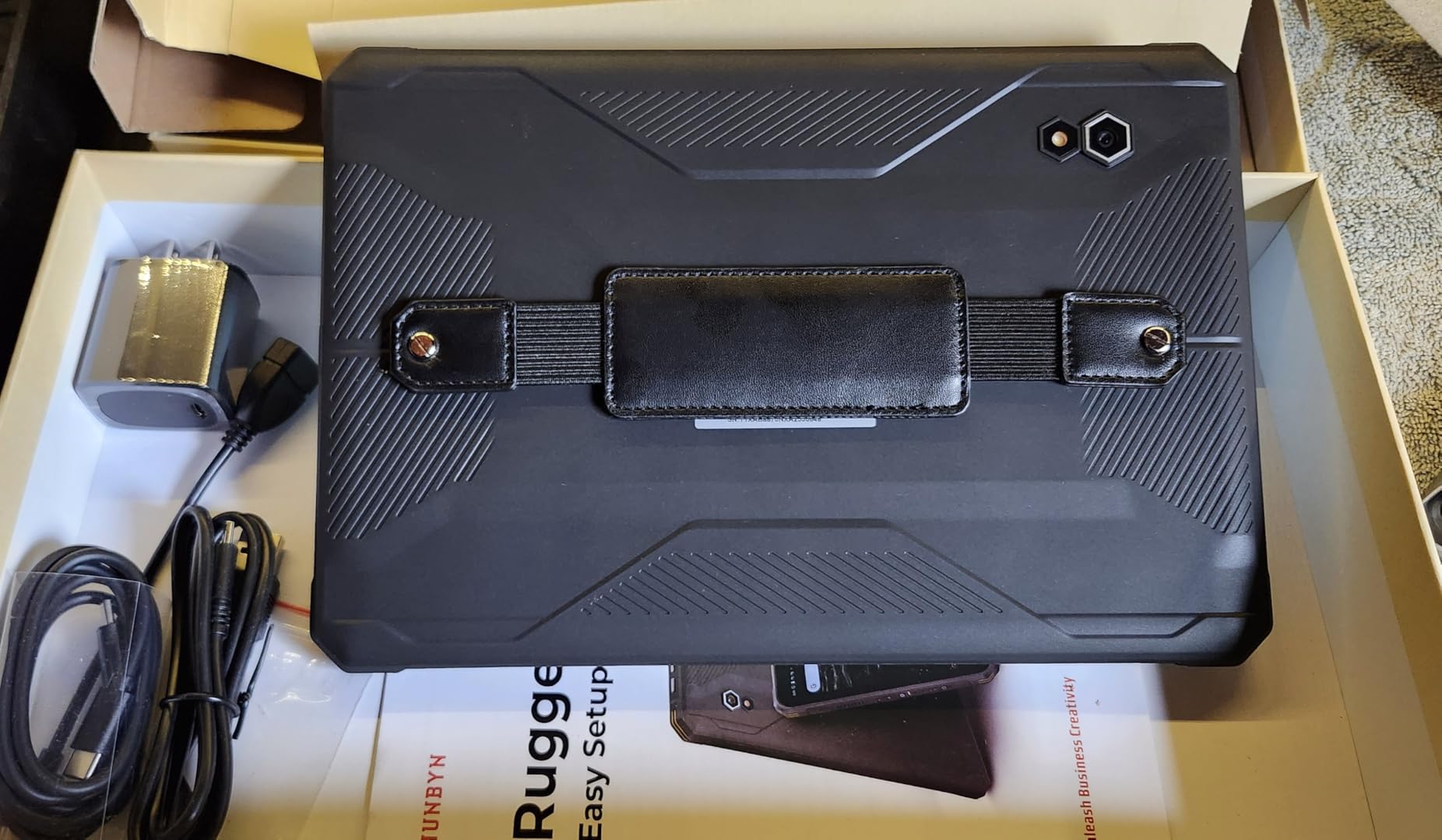 MUNBYN 11-inch Android 14 Rugged Tablet for UTV, ILT02, 2Y Protection customer photo 1