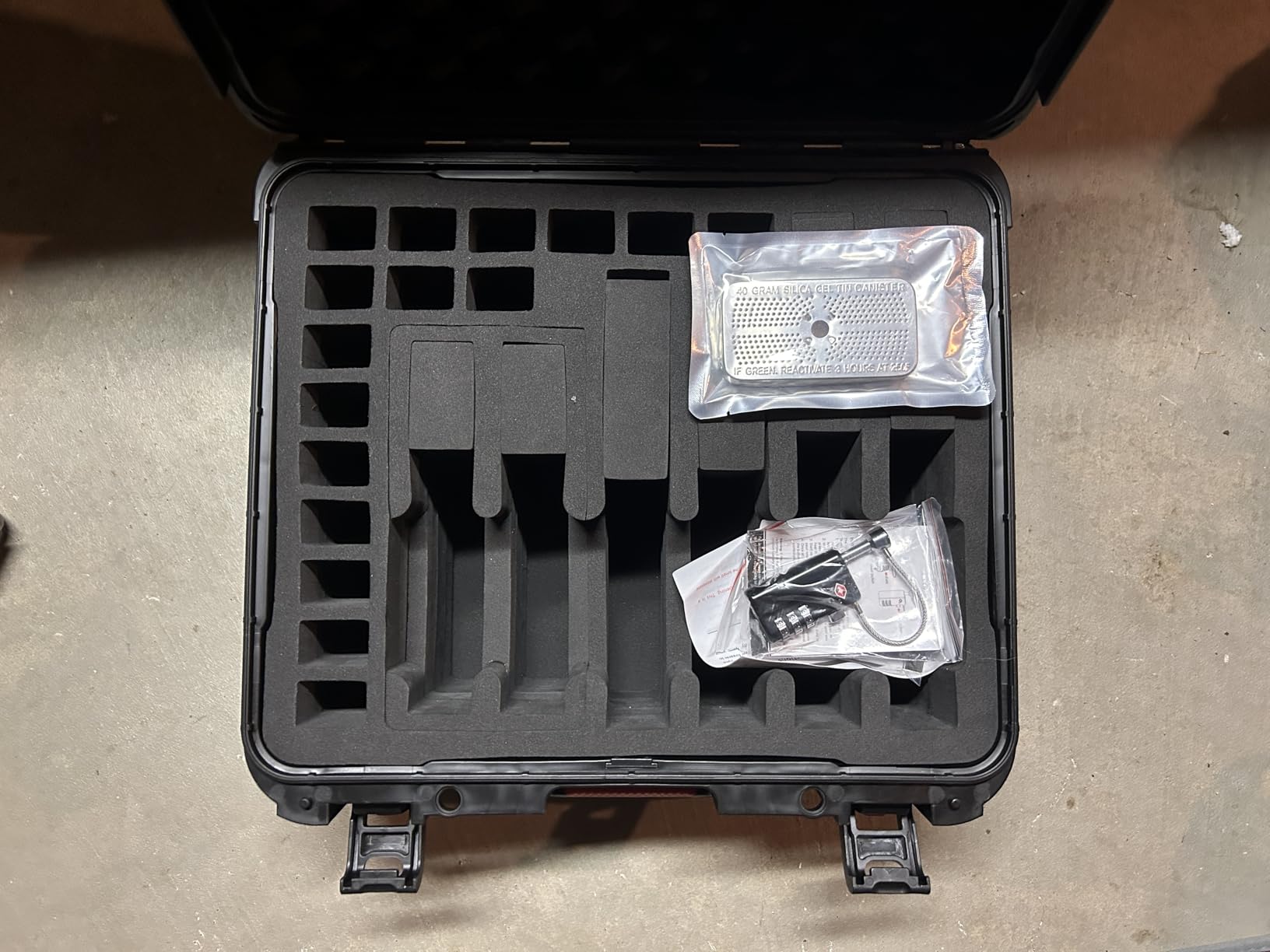 Pistol Gun Case for Multi Handguns - Hold Multiple Pistols & Magazines, Pre-cut Waterproof Hard Shell Gun Box, TSA Approved Pistol Case for SIG Sauer, Smith & Wesson, for Colt, for Revolver, for Glock customer photo 2