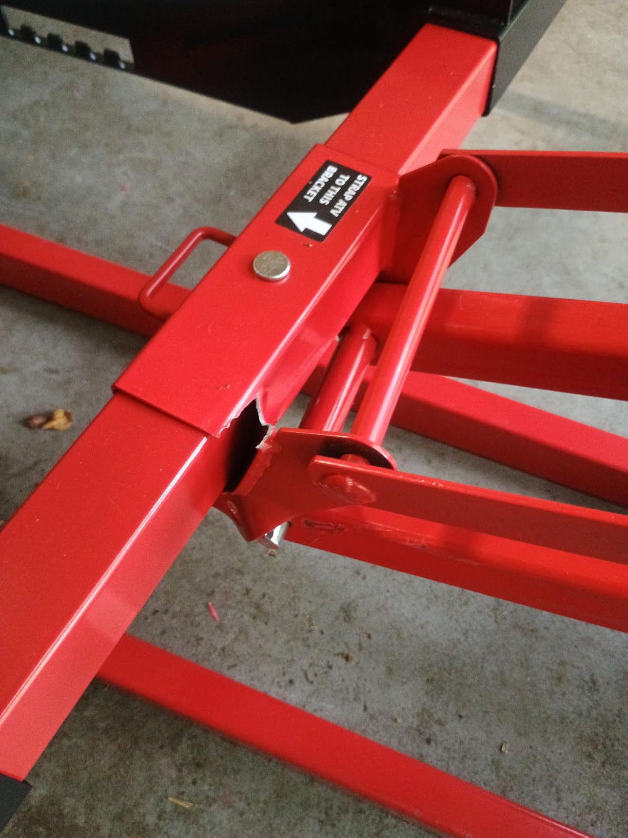 300lb Capacity, Adjustable Riding Lift Jack Heavy Duty Construction with Safety Lock, Non-Slip Wheels & Handle for Tractors, ATVs and Zero Turn Lawn Mowers customer photo 2