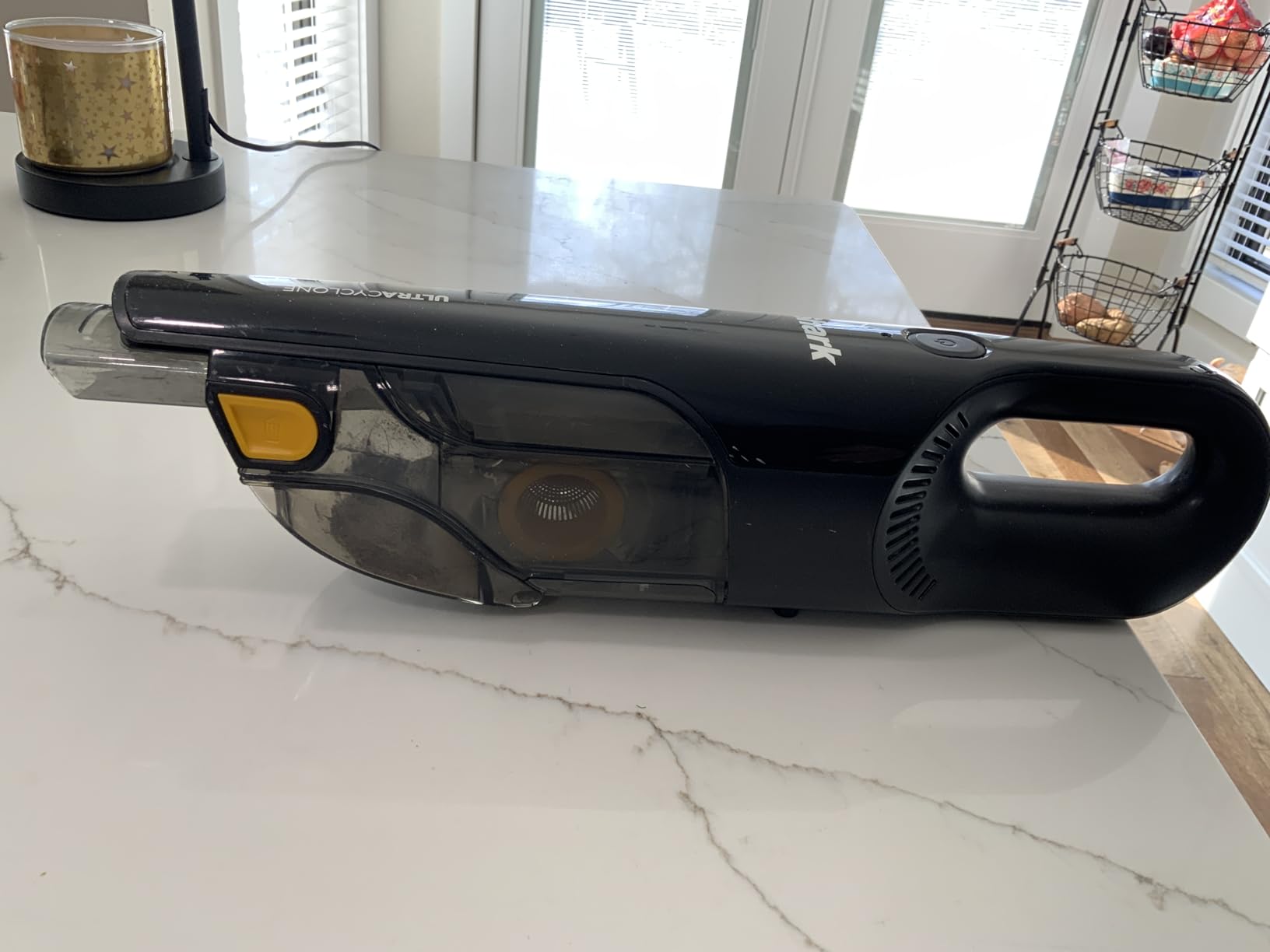 Shark PowerBoost Cordless 2-in-1 Car/Home Handheld PowerVac, BH102 | Powerful Suction, 40-Min Runtime customer photo 1