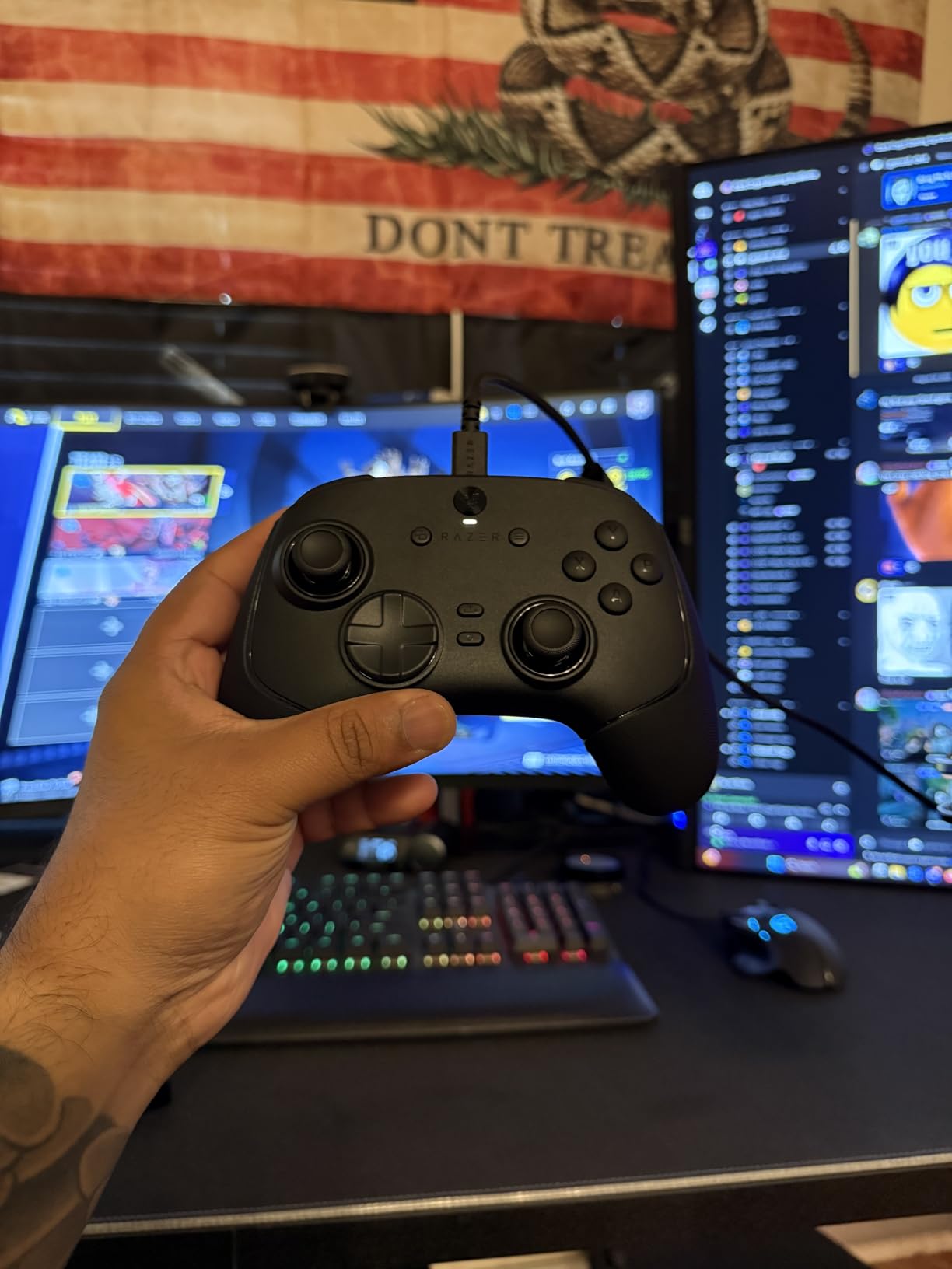 Razer Wolverine V3 Pro 8K PC Wireless Gaming Controller, Black | 8000 Hz Polling Rate, TMR Thumbsticks with Swappable Caps, 36 Hr Battery, 6 Remappable Buttons, Fast Triggers, Carrying Case customer photo 2