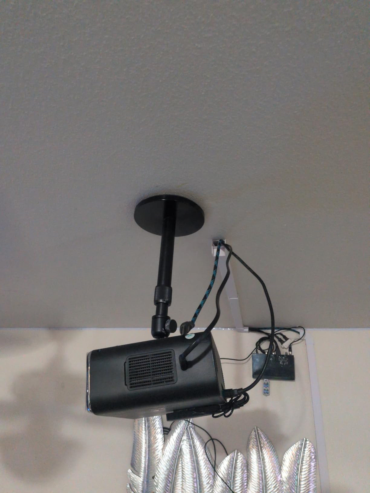 Aurzen Ceiling Projector Mount Bracket, 360° Rotation & 90° Tilt, Adjustable 9