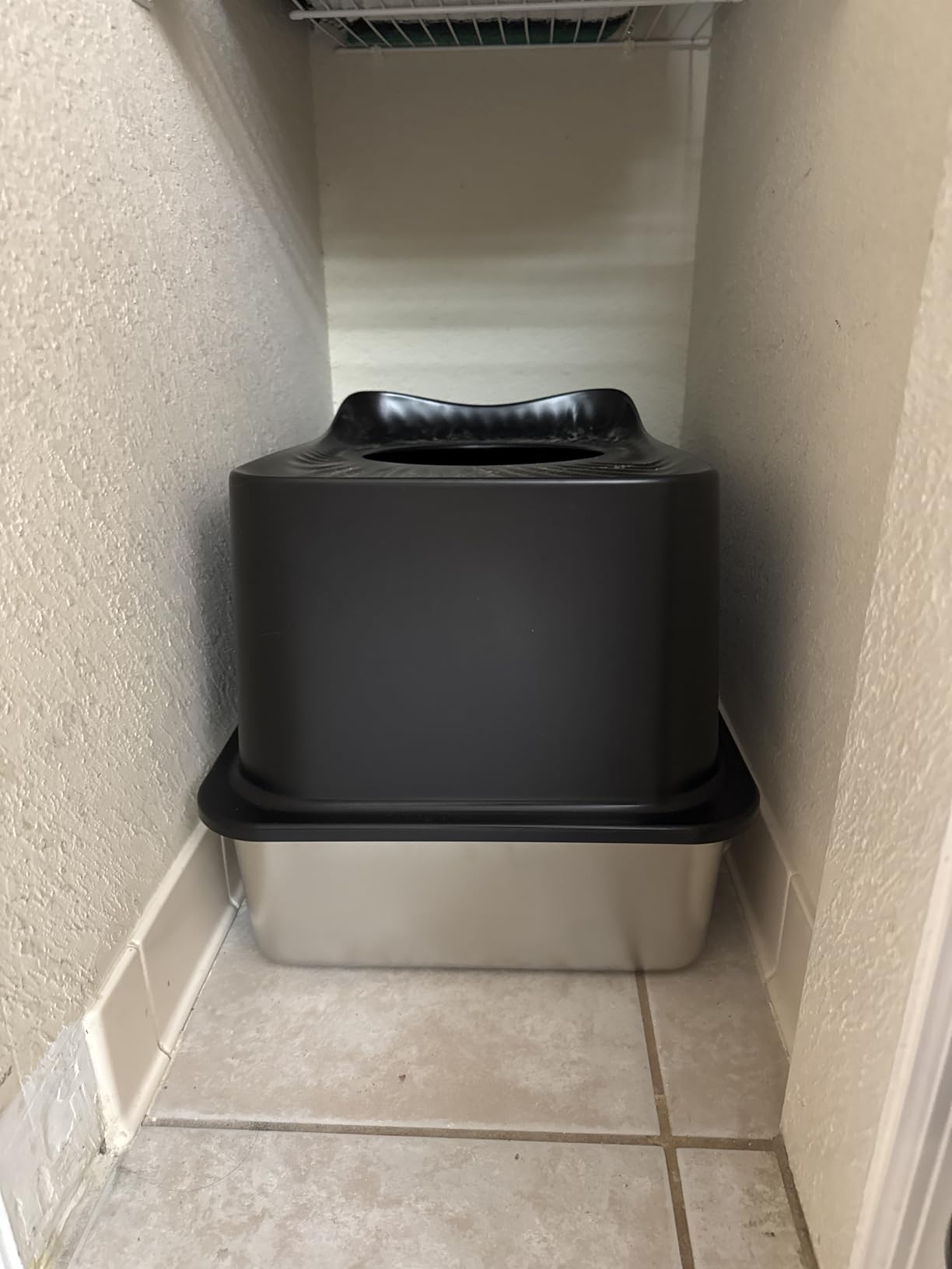 Top Entry Cat Litter Box with Lid, Stainless Steel Extra Large Enclosed Cats Kitty Litter Pan Easy Cleaning, XL Metal High Side litter Boxes Tray, Cat Box Enclosure, Never Absorb Odor or Rust customer photo 1