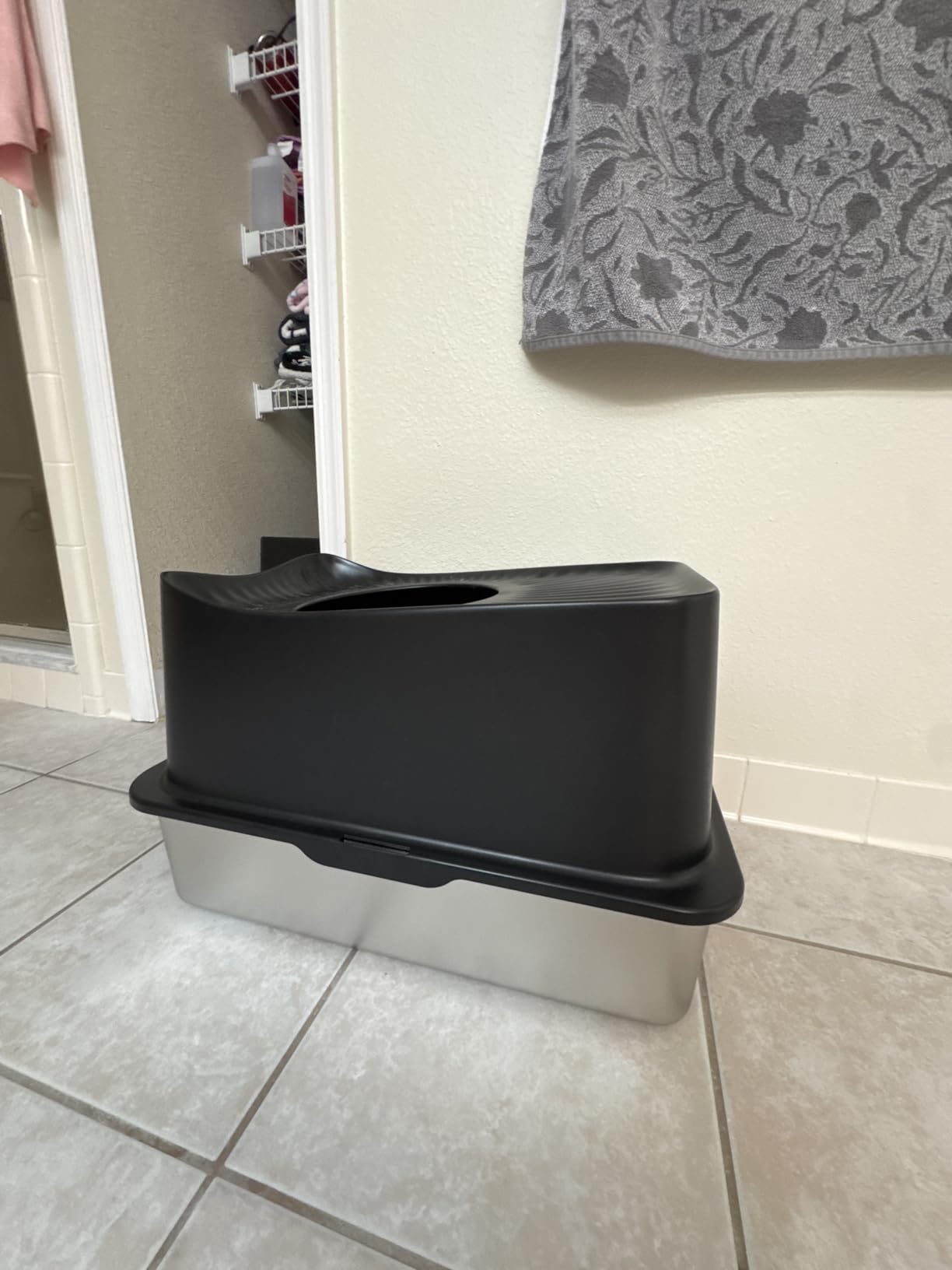 Top Entry Cat Litter Box with Lid, Stainless Steel Extra Large Enclosed Cats Kitty Litter Pan Easy Cleaning, XL Metal High Side litter Boxes Tray, Cat Box Enclosure, Never Absorb Odor or Rust customer photo 2