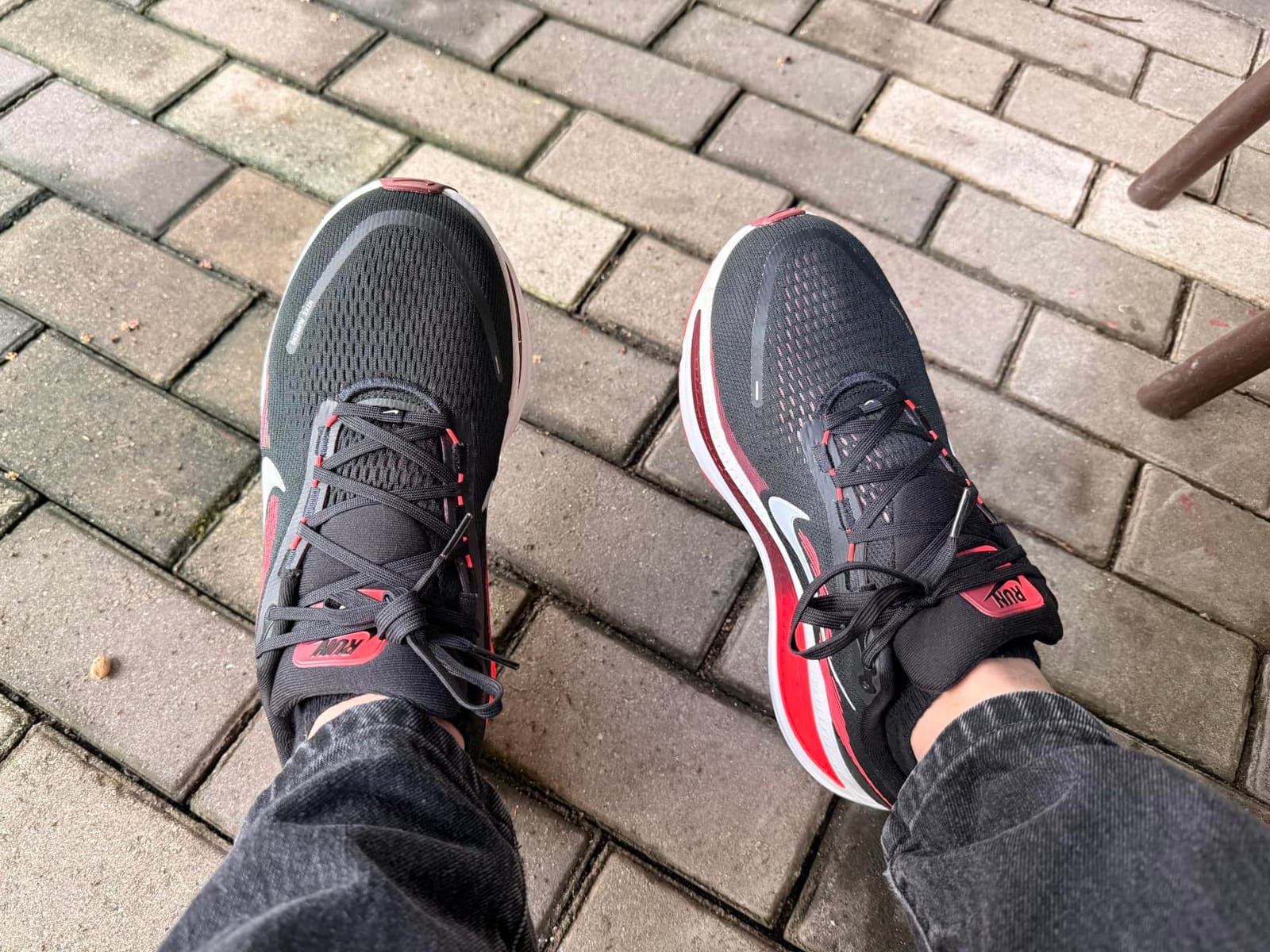 Nike Men's Vomero 18 Road Running Shoe customer photo 1