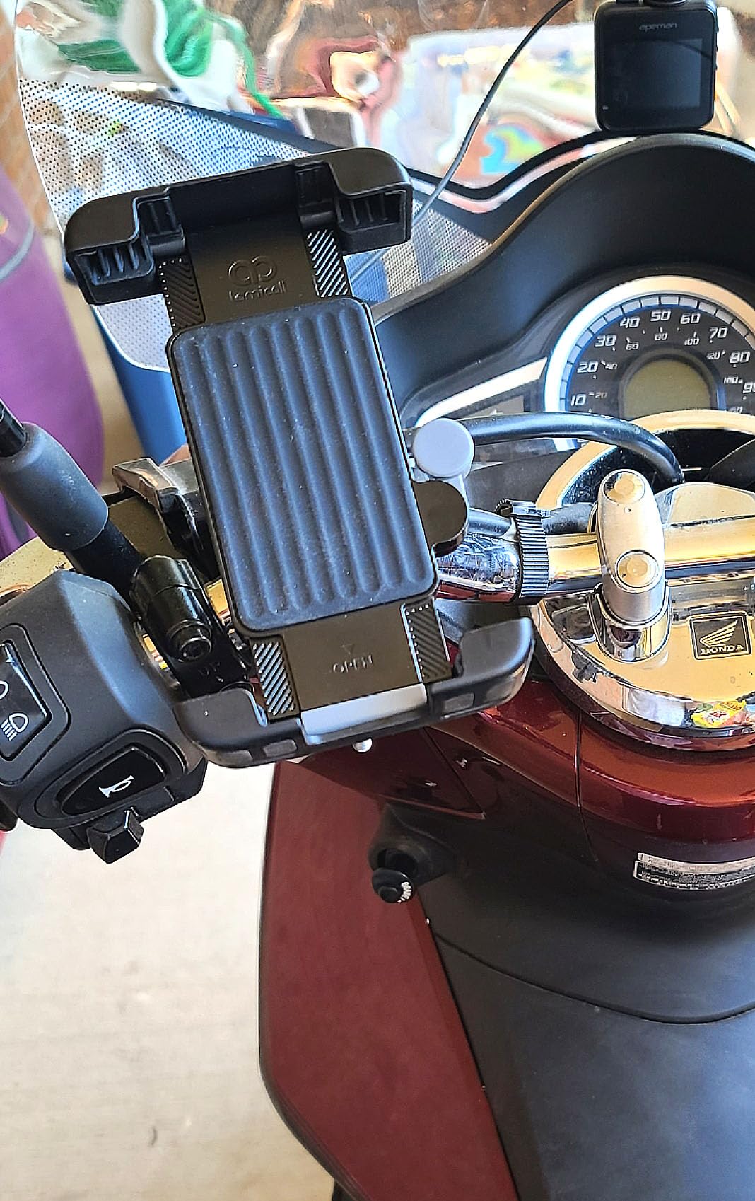 Lamicall Bike Motorcycle Phone Mount Holder - [1s Quick Lock] | Bike Cell Phone Holder Clip, Bicycle Scooter Handlebar Clamp, for iPhone 17 16 15 Pro Max, Galaxy S25 Ultra, 6-7.2