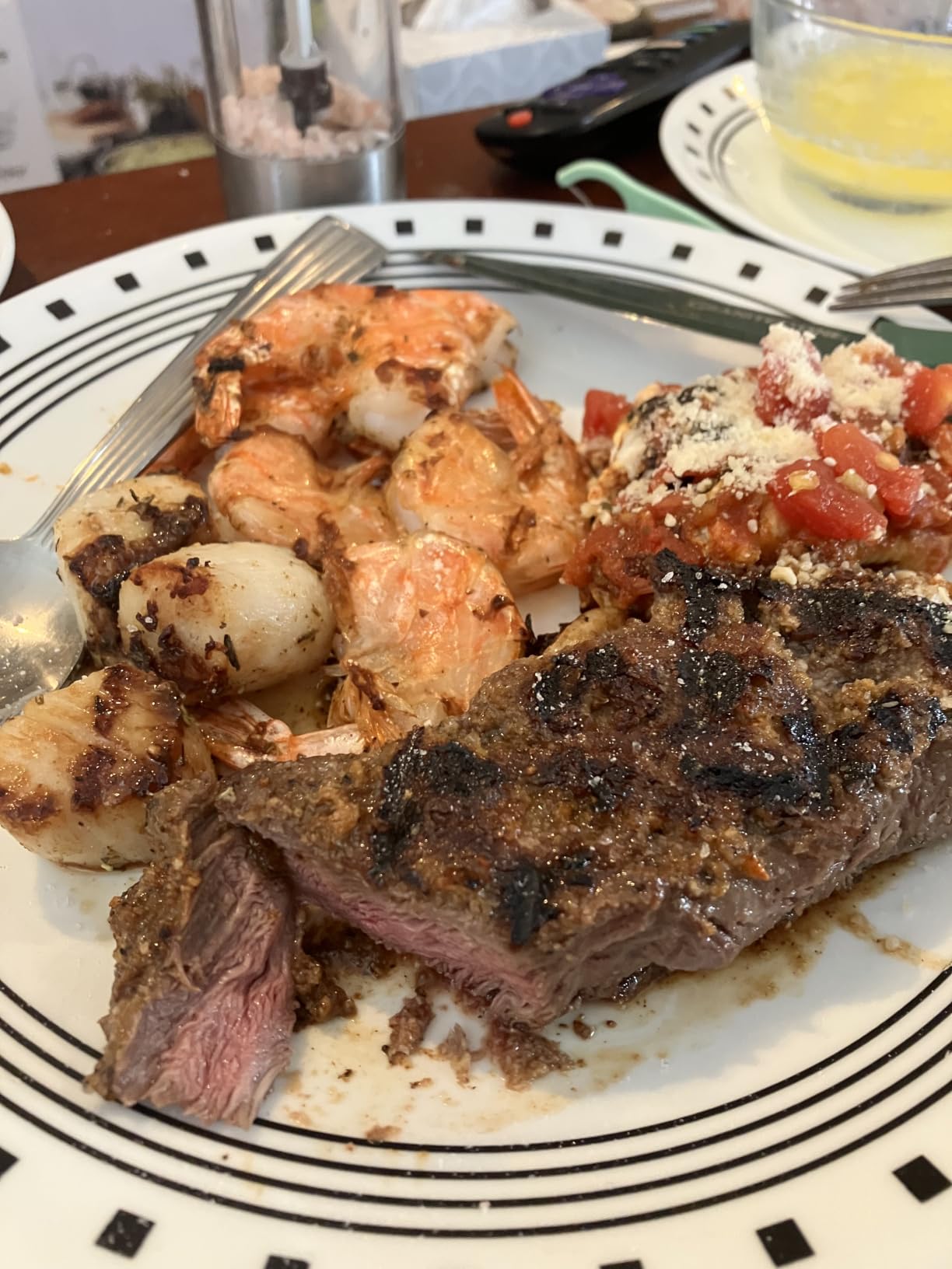 Gourmia Smokeless Indoor Grill - Air Fryer Combo customer photo 1