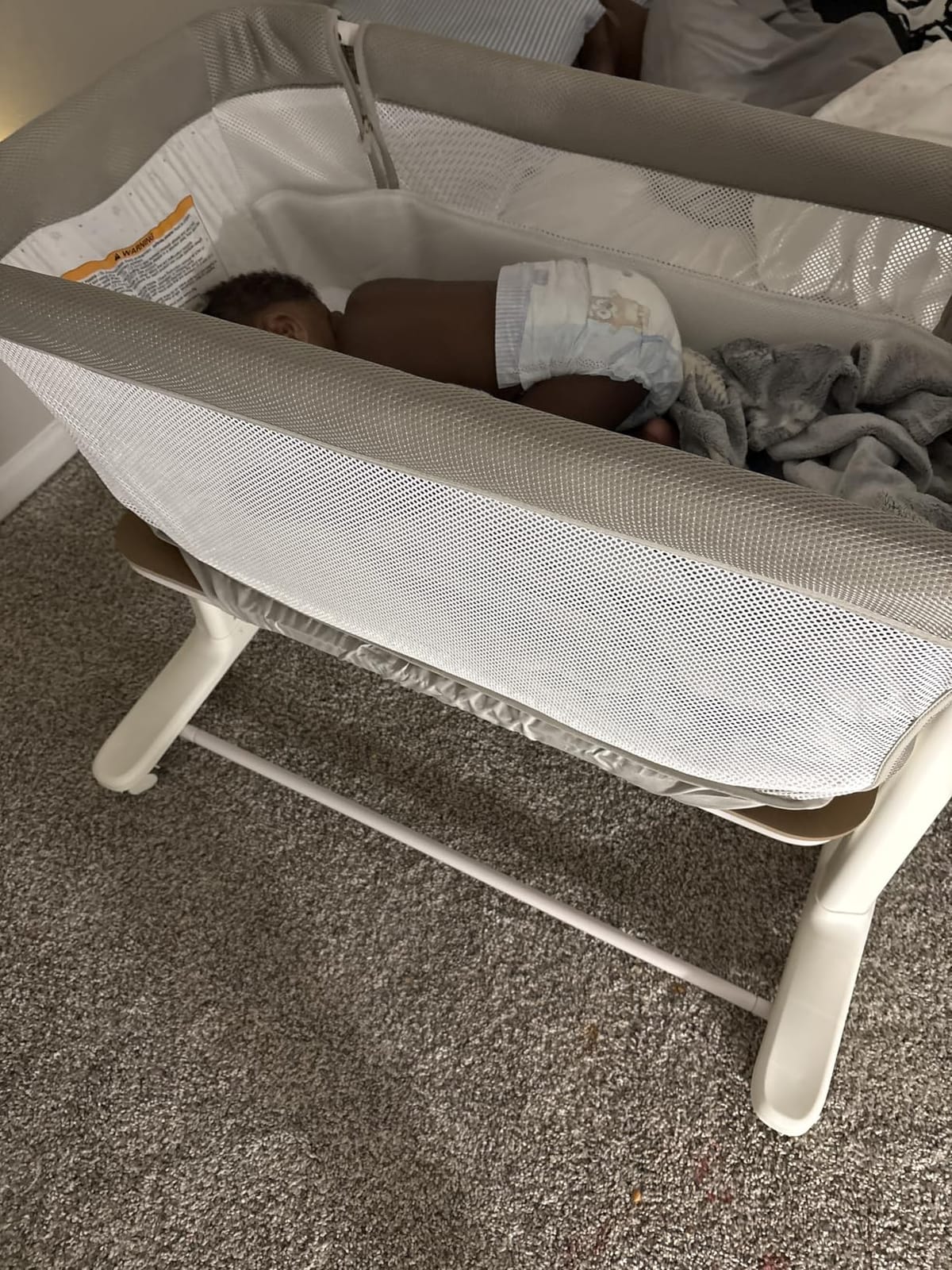 VaVaSoo Self Rocking Bassinet, Electric Bassinet for Baby, Light Grey | 3 Rocking Speeds, 8 Music, Remote Control, 5 Heights Adjustable, 360° Universal wheels, Suitable for 0-6 months (20 lbs) customer photo 2