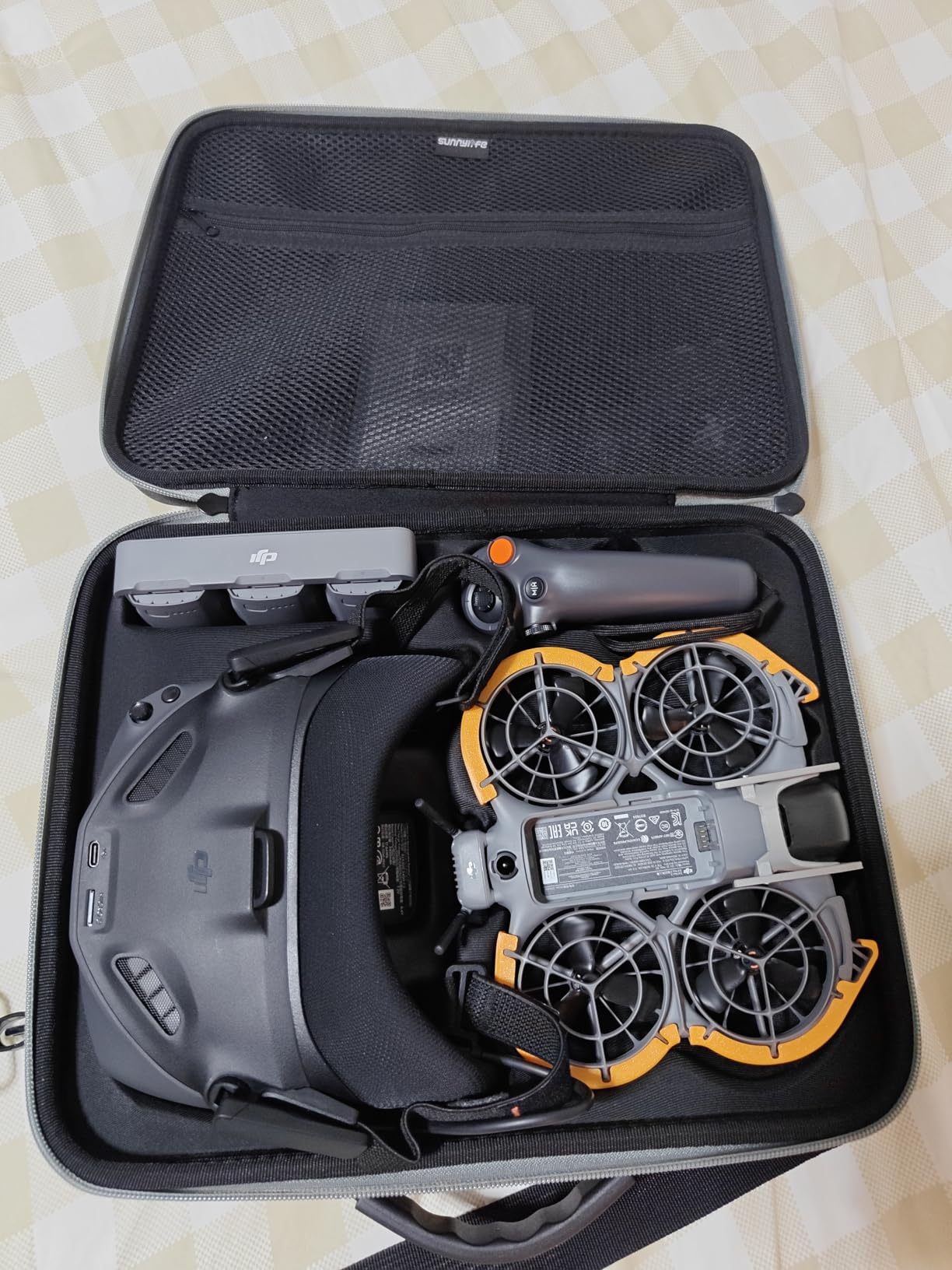 DJI Neo 2 Motion Fly More Combo With RC Motion 3 & Goggles N3 | Stable Transmission With Digital Transceiver, 4K Drone for Beginners, FPV Flying, 3 Batteries customer photo 1