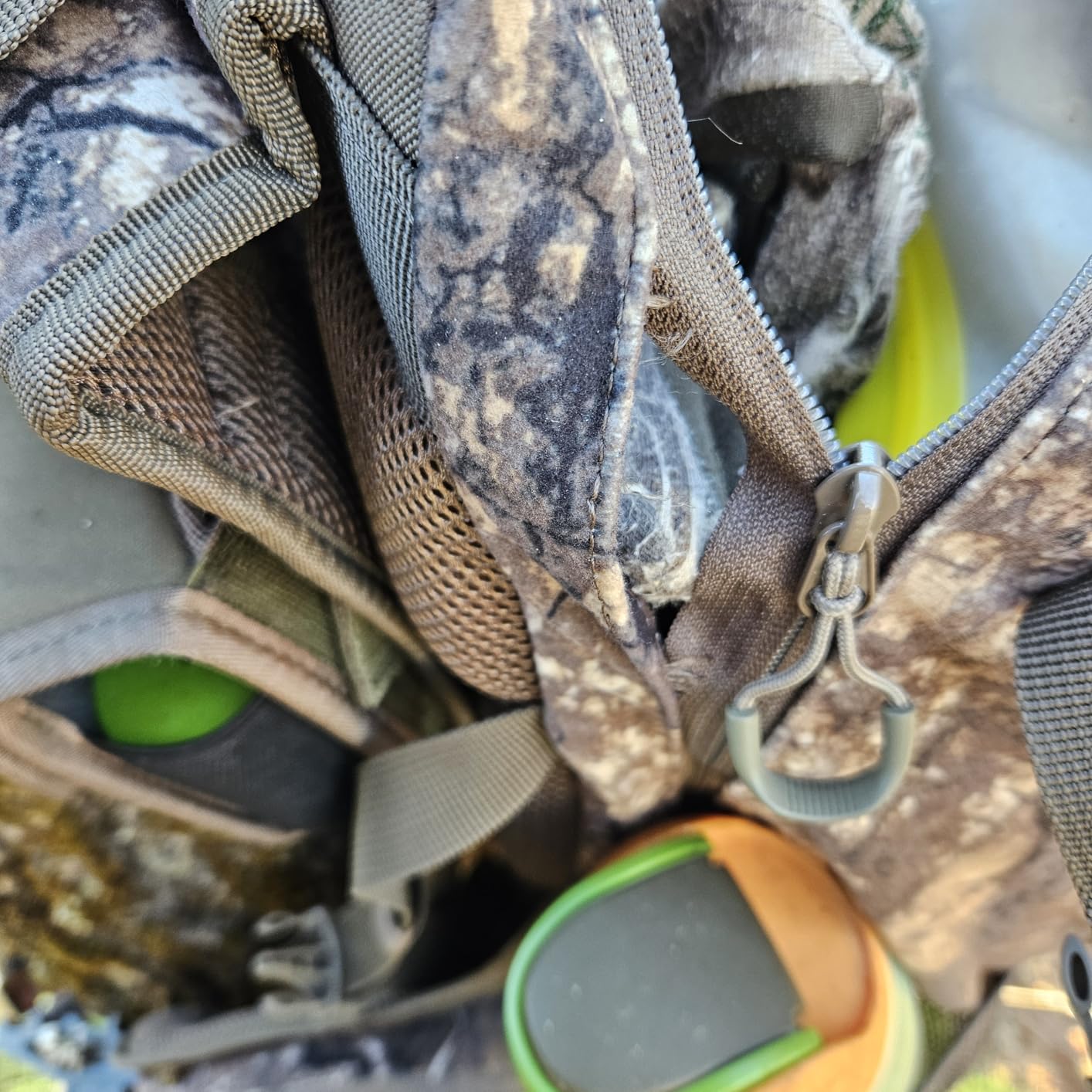Hunting Backpack for men Silent Fabric Rifle Bow Carry System Hunting Gear | Weight 2.9 pounds, For Deer and Elk Hunting, for weapons pocket for quick use, Waterproof Camo Hunting Packs for Men customer photo 1