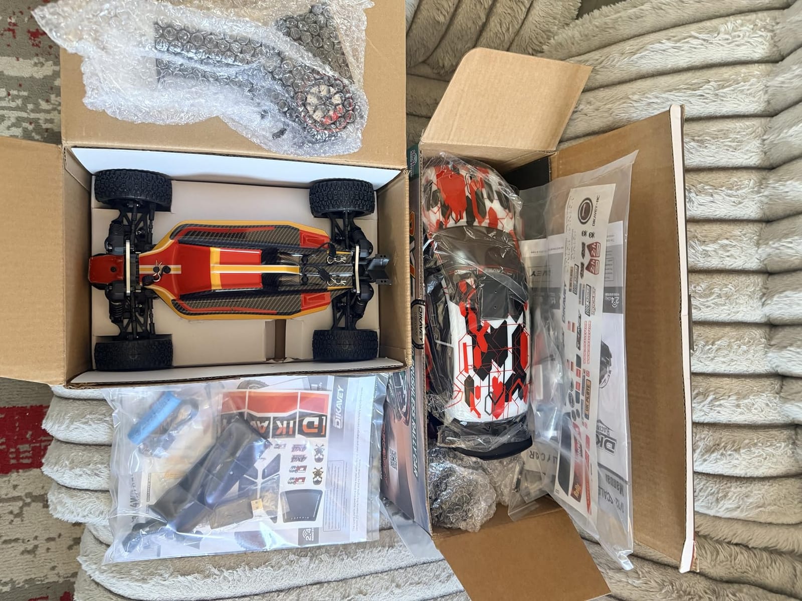 1/12 Brushless RC Cars for Adults, Remote Control Car for Fast | Max 42 MPH 4X4 High Speed Racing RC Buggy with 3S 2200 mAh Battery, Fast Off-Road RC Truck, Suitable as Gift for Beginner-Red customer photo 2