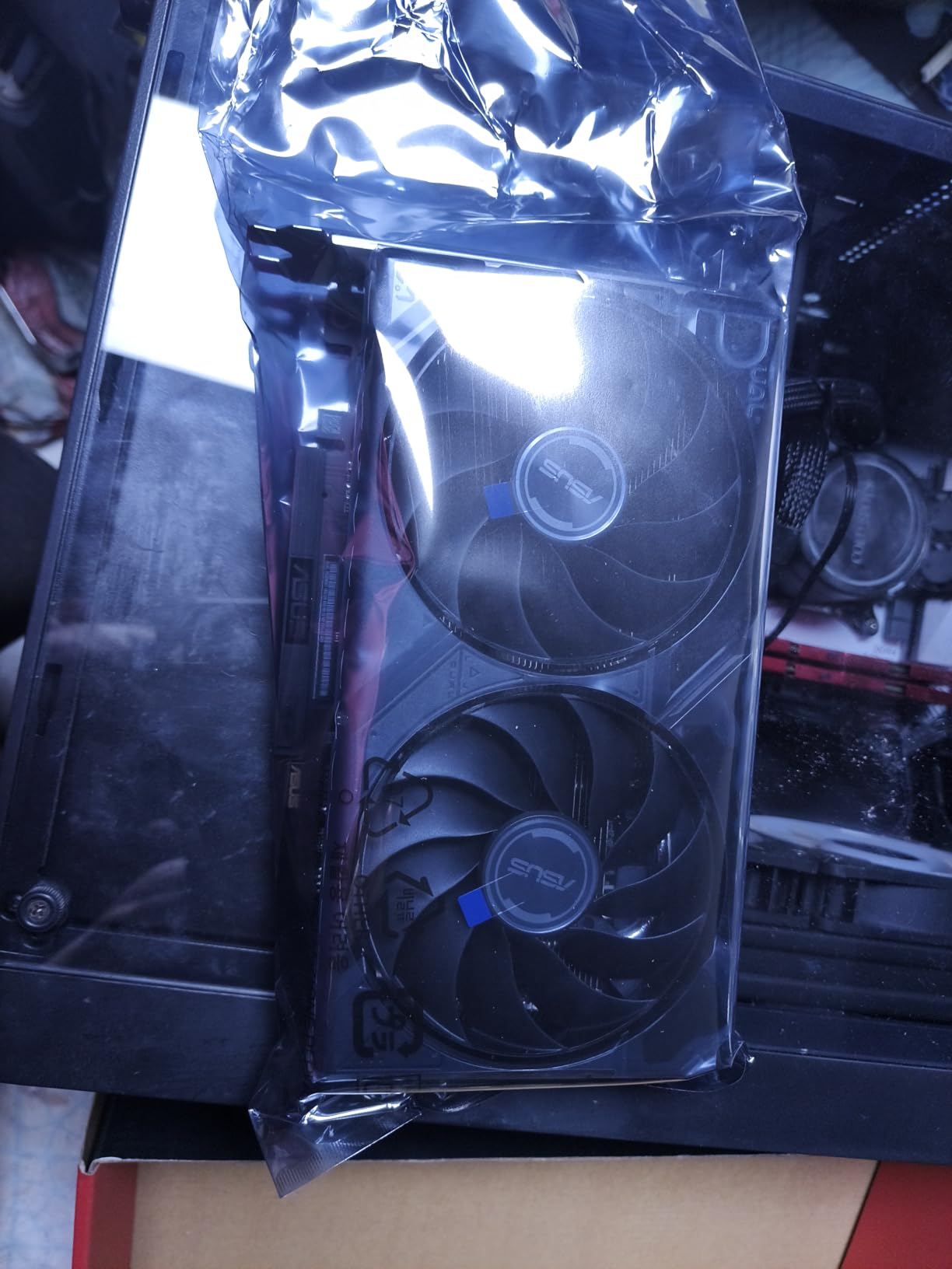 ASUS Dual Radeon RX 9060 XT 16GB GDDR6 Gaming Graphics Card | PCIe 5.0, HDMI 2.1b, DisplayPort 2.1a, 2.5-slot design, Axial-tech Fans, 0dB Technology customer photo 2