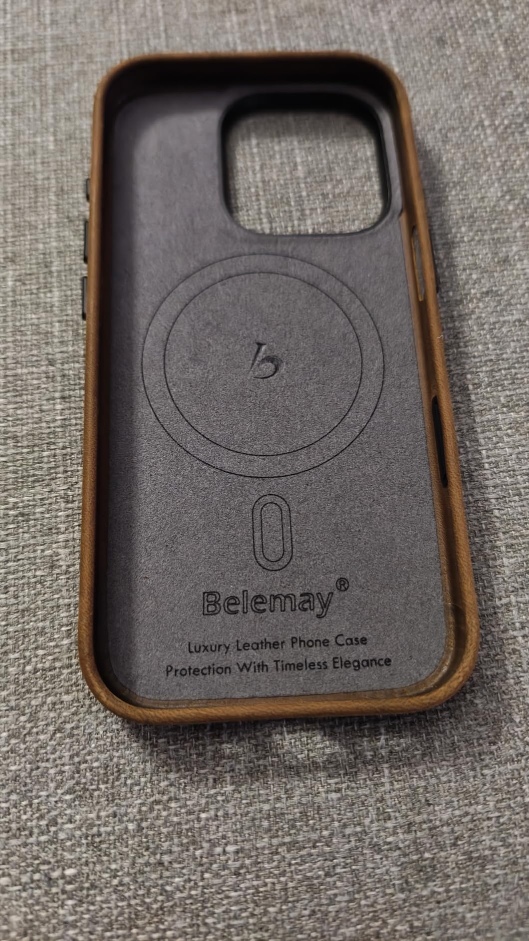 Belemay Crazy Horse Leather Case for iPhone 16, Compatible with MagSafe | Full-Grain Waxed Pull-Up Leather, Unique Patina, Warm Touch, Camera Control Button, Metal Buttons, Handcrafted, Vintage Brown customer photo 2