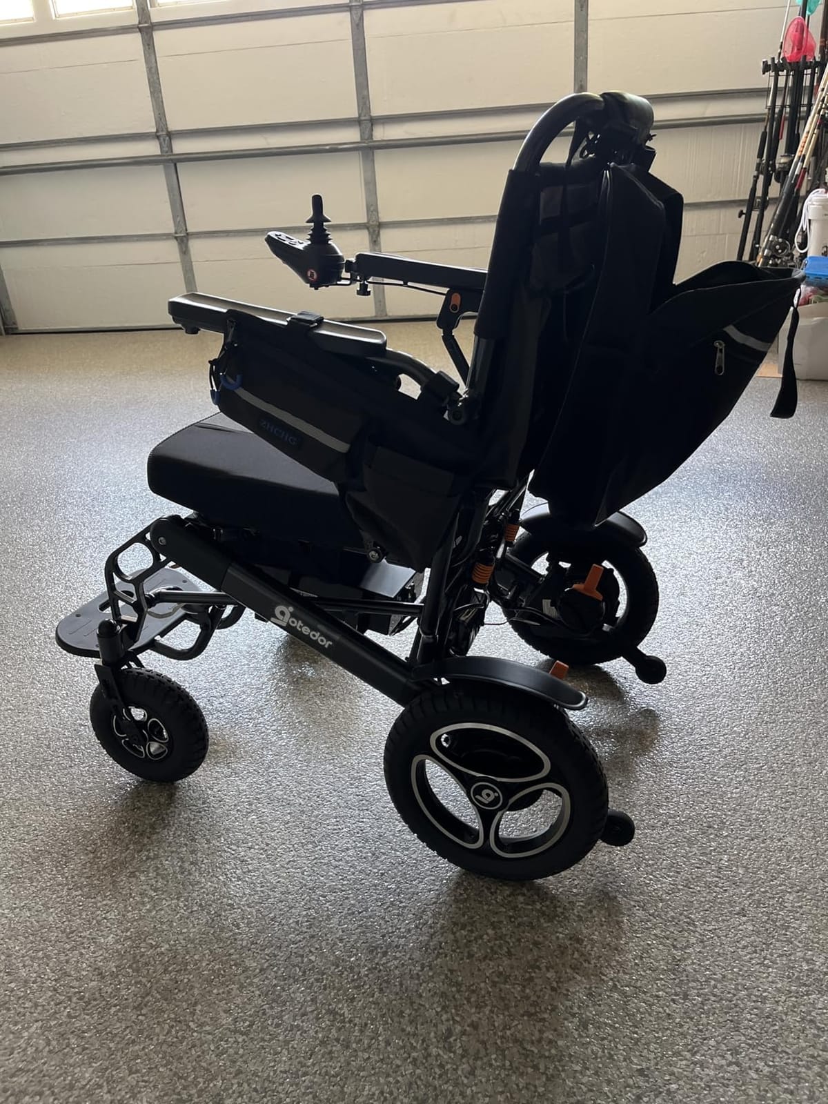 Aotedor Electric Wheelchair for Adults, 35 Miles Dual Battery, Foldable Power Wheelchair with Dual Brushless Motors, 330 lbs Capacity, Airline Approved, Stable & Reliable Performance customer photo 1