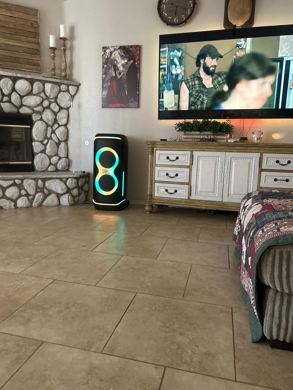 JBL PartyBox 720 - Battery-Powered Party Speaker with Superior JBL Pro Sound, Futuristic lightshow, Up to 15 hours playtime customer photo 1