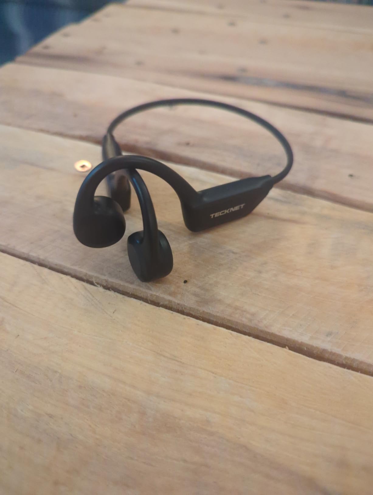 TECKNET Bone Conduction Headphones, Bluetooth V6.0 Open Ear Headphones, Wireless Headphones 10H Playtime & IPX5 Waterproof, Comfortable Fit Built-in Mic, Sport Headphone for Running & Workout -Black customer photo 1