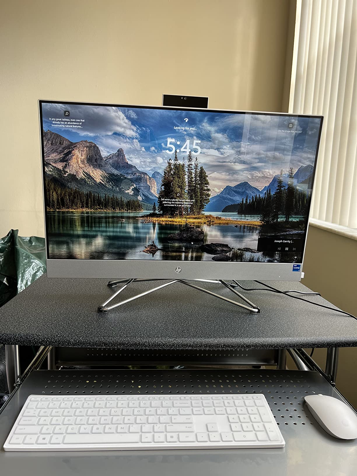 HP OmniStudio 24