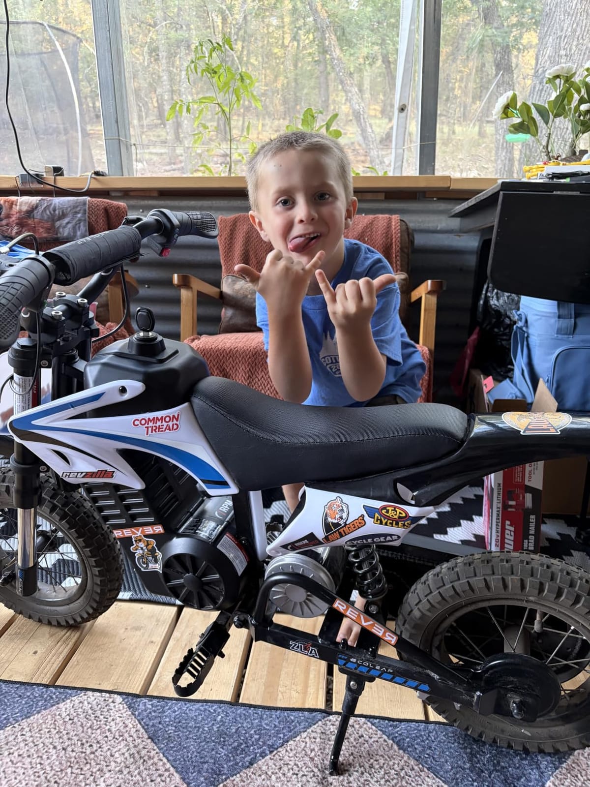K1 Kids Electric Dirt Bike, 36V, 700W Peak Motor, 16 MPH | Electric motorcycle for kids ages 3-10, with up to 14-mile range and 3 speed modes customer photo 1