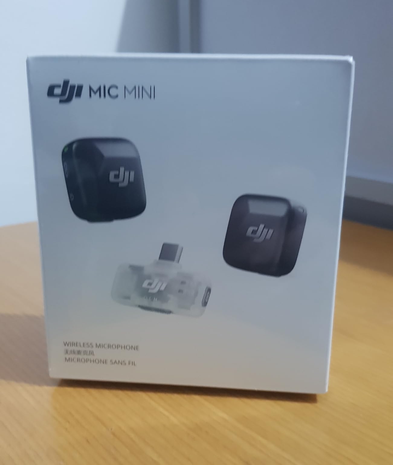 DJI Mic Mini (2 TX + 1 Mobile RX), Ultralight, Active Noise Cancelling | Wireless Lavalier Microphone for iPhone 17/16/15 & Android/PC/Tablet, Plug-and-Play, 300m Transmission, Youtube, Vlog customer photo 1