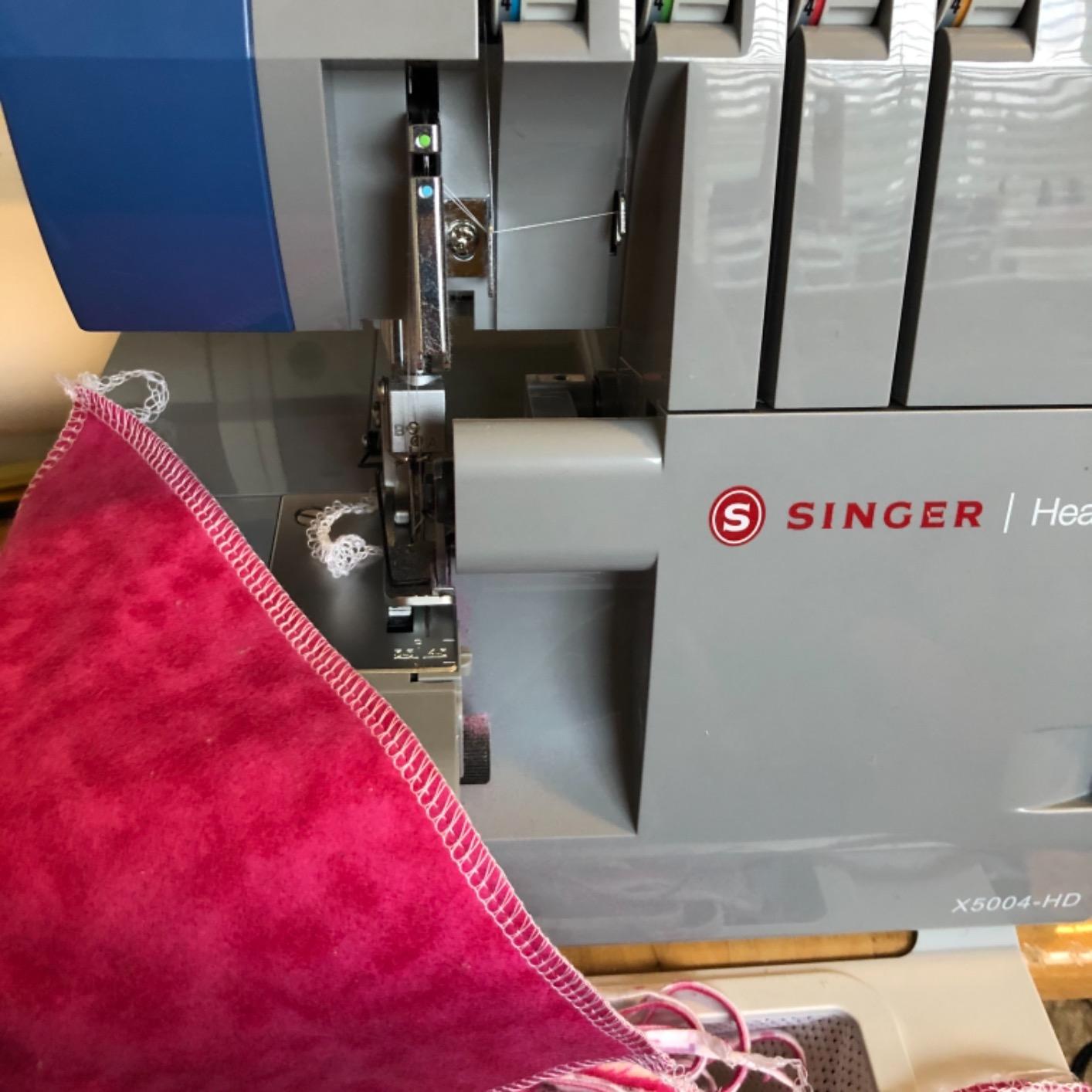 SINGER HD0500S Heavy Duty Serger Overlock Machine, 2-3-4 Thread, Black | Accessories, 6 stitches, 1300 stitches/min, LED light, free arm, adjustable differential feed, metal frame, for home decor customer photo 1