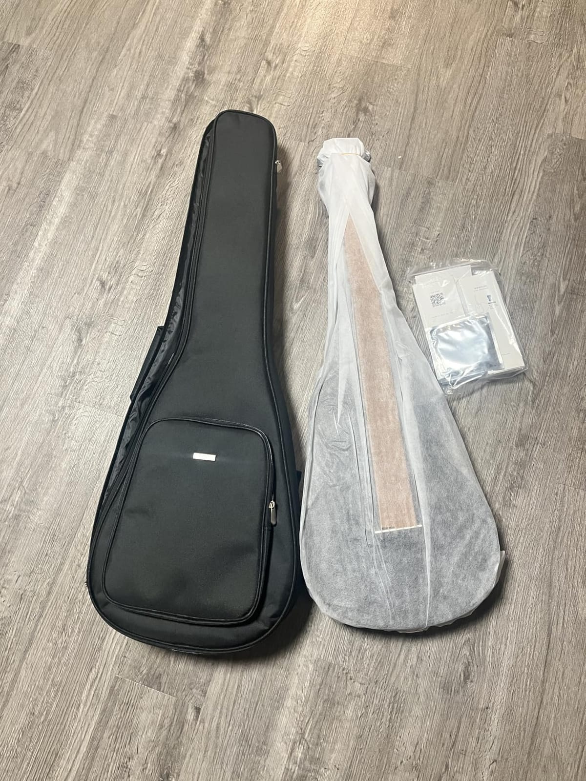 Enya Nova Go Carbon Fiber Travel Acoustic Guitar | 1/2 Size Lightweight Moisture-Proof Guitara | Adult & Beginner Portable Guitar with Gig Bag & Accessories (Black) customer photo 1