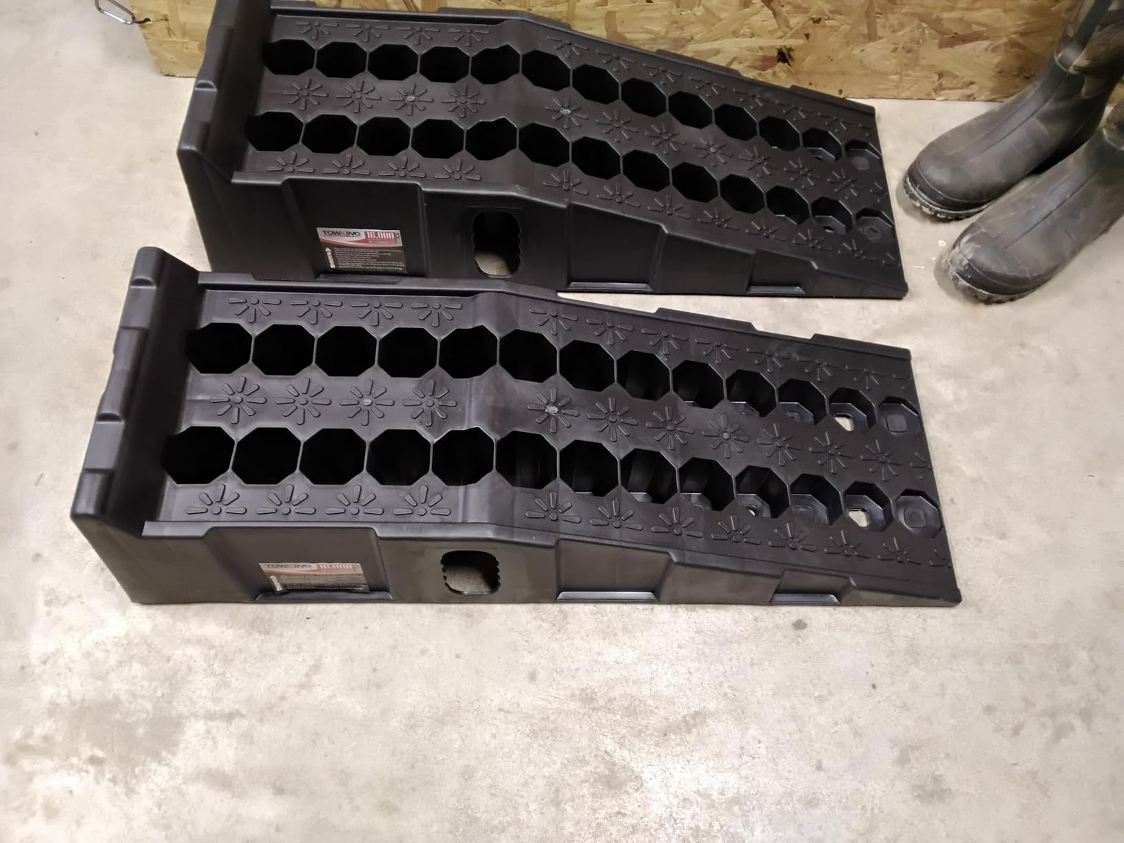 16000lb Car Ramps for Oil Changes, 11.1