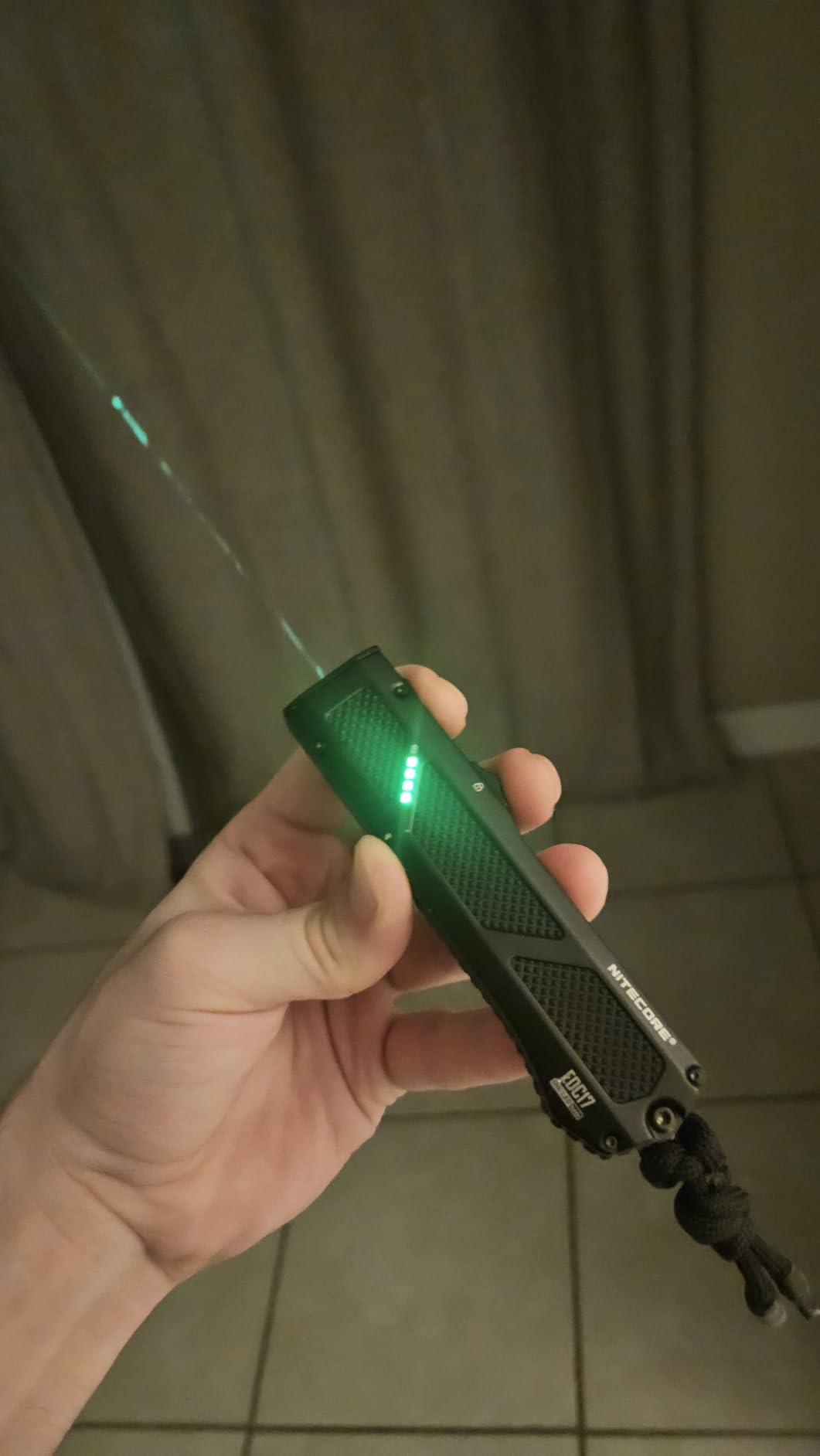 Nitecore EDC17 1500 Lumens EDC Flashlight - 3-in-1 with White Light, UV Black Light and Green Module, Slim Flat Stainless Steel, USB-C Rechargeable customer photo 1