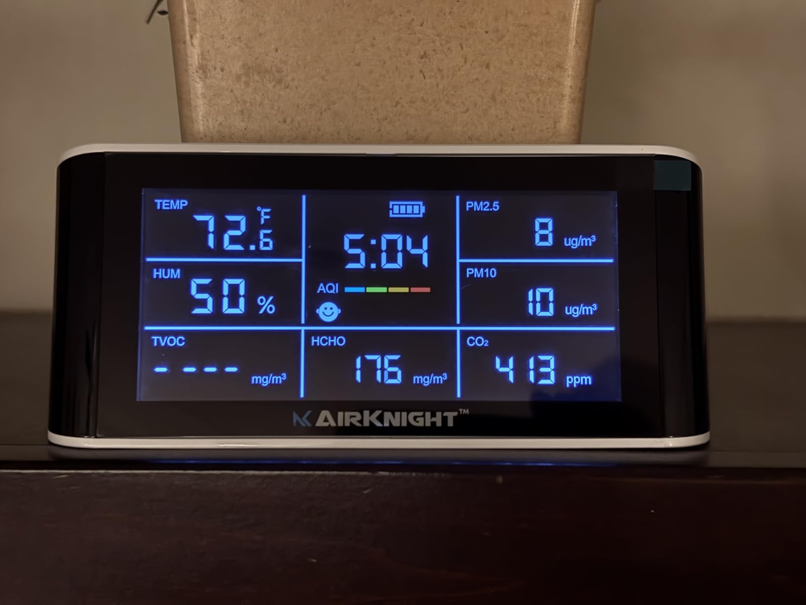AirKnight Premium Indoor Air Quality Monitor Indoor & Air Quality Sensor. VOC Detector, CO2 Monitor, Formaldehyde Detector HCHO, AQI, PM2.5, PM10 Temperature Humidity Air AQI CO2 Meter (White) customer photo 1
