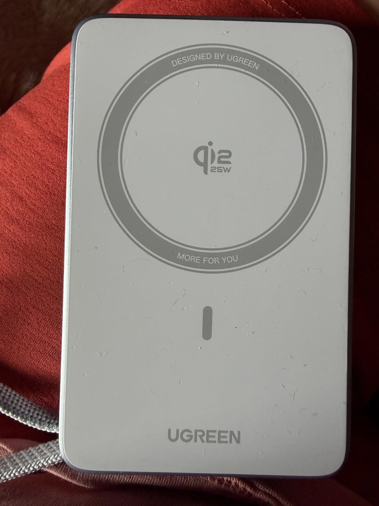 UGREEN MagFlow 10000mAh Qi2 25W Wireless Power Bank Built-in Cable | Qi2 25W wireless, built-in cable, 30W PD wired. MagSafe compatible. Grey. for iPhone 17/12 customer photo 2