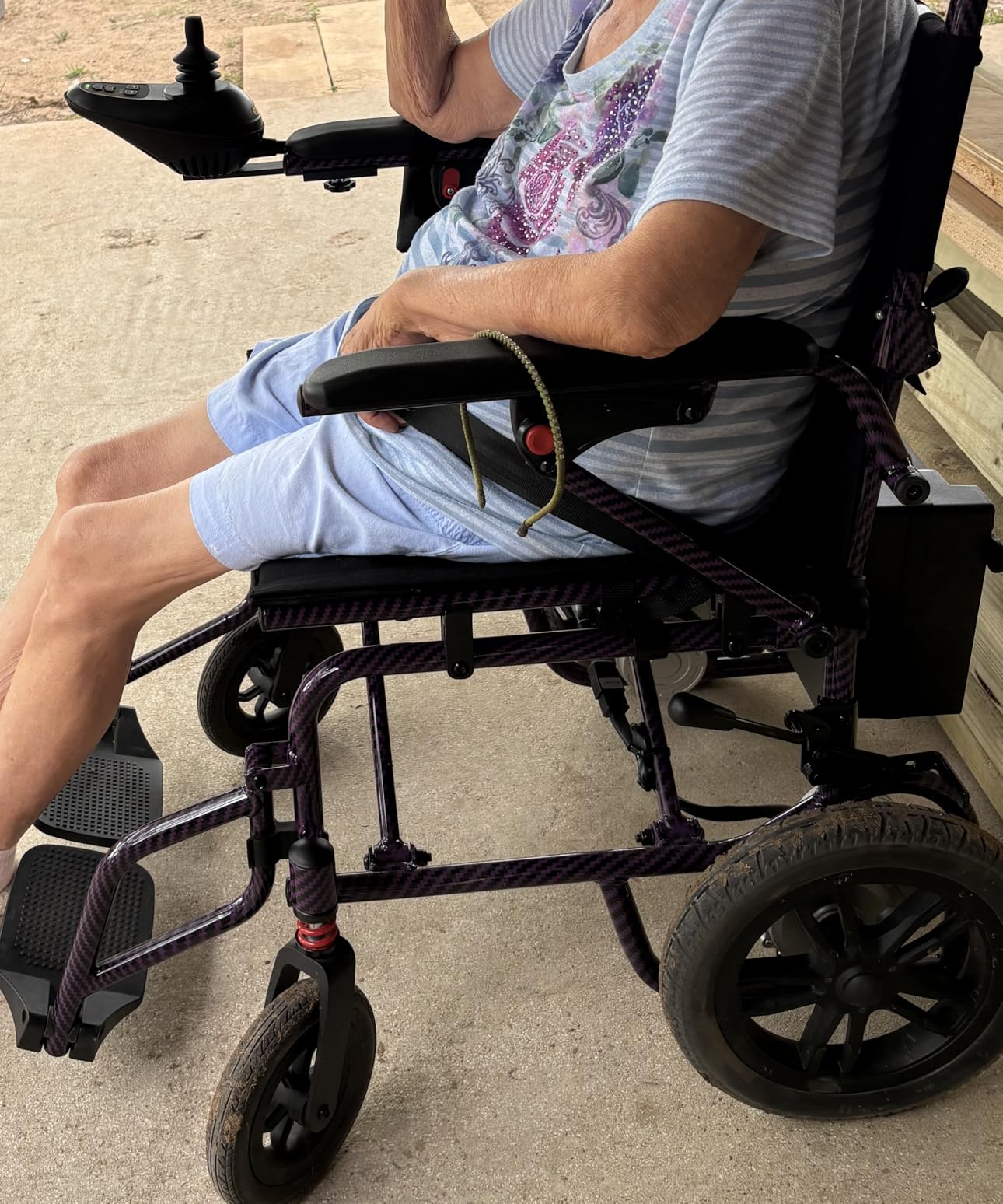 Electric Wheelchairs for Adults, Lightweight Foldable Wheelchair 15 Miles Long Travel Range, 360 Degree Joystick Control Motorized Wheelchair, Support 286 lbs with LED Light Power Wheelchair (Purple) customer photo 1