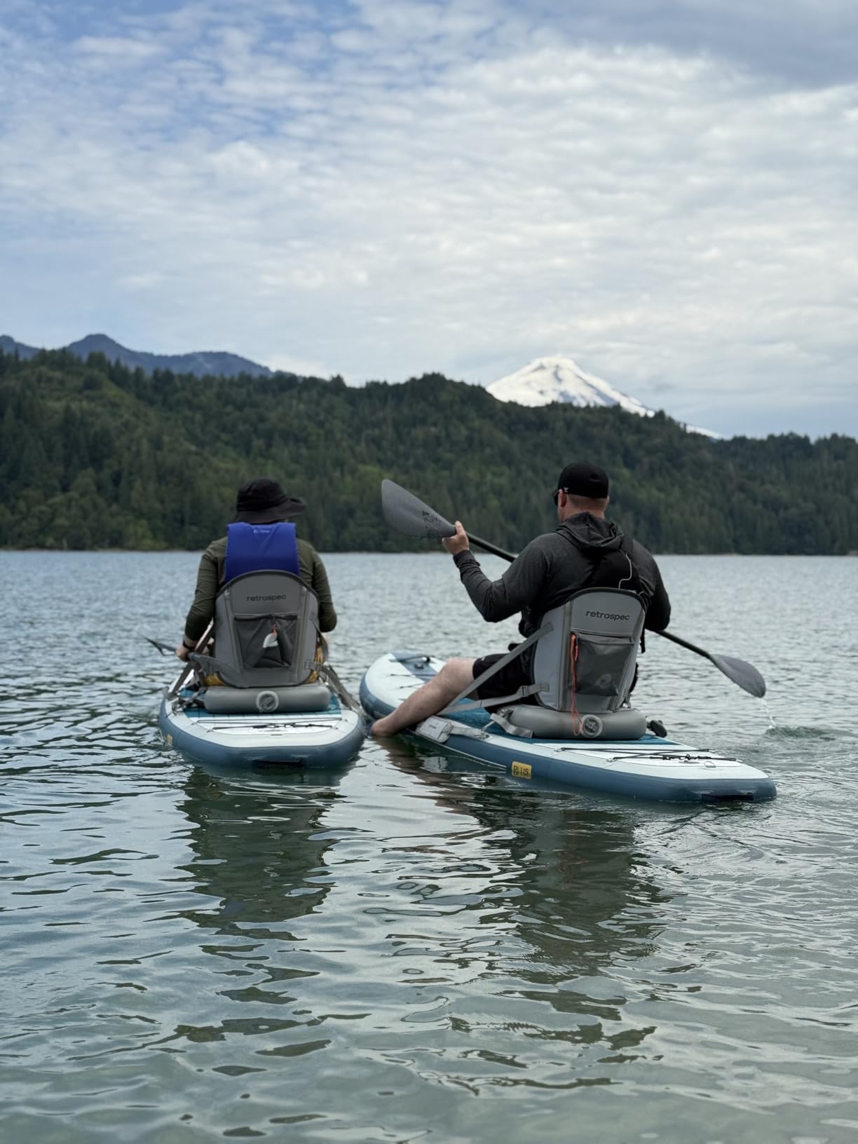 Retrospec Weekender Plus 10' Inflatable Stand Up Paddleboard Double Layer PVC iSUP Bundle w/Carrying case, 3 Piece Adjustable Aluminum Paddle, 3 Removable fins, Pump, and Cell Phone case customer photo 2