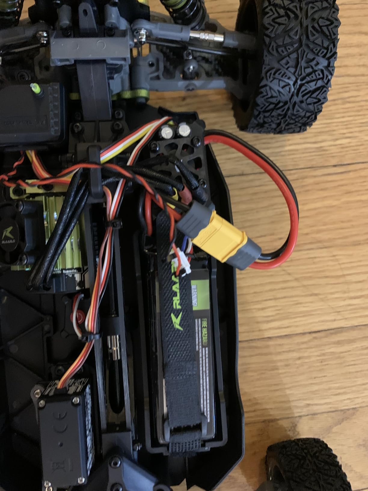 RLAARLO 1/10 Brushless RC Cars, 4x4 Buggy, 50+ MPH, Carbon Fiber, Ages 8+ | 3650-2650KV Brushless Motor, 4WD, 3S LiPo, Alloy Chassis, Sealed Diffs, 20kg Servo, 6CH Radio, Waterproof, All-terrain customer photo 1