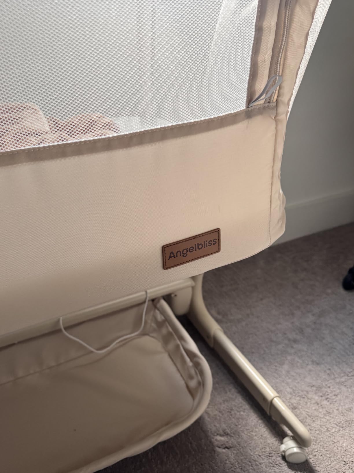 ANGELBLISS Electric Baby Bassinet, Auto Rocking Bedside Sleeper, 6 Heights with Mattress, Washable Sheet, Remote Control, 5 Speeds, 3 Timers, 12 Sounds, Wheels & Storage, Beige customer photo 1