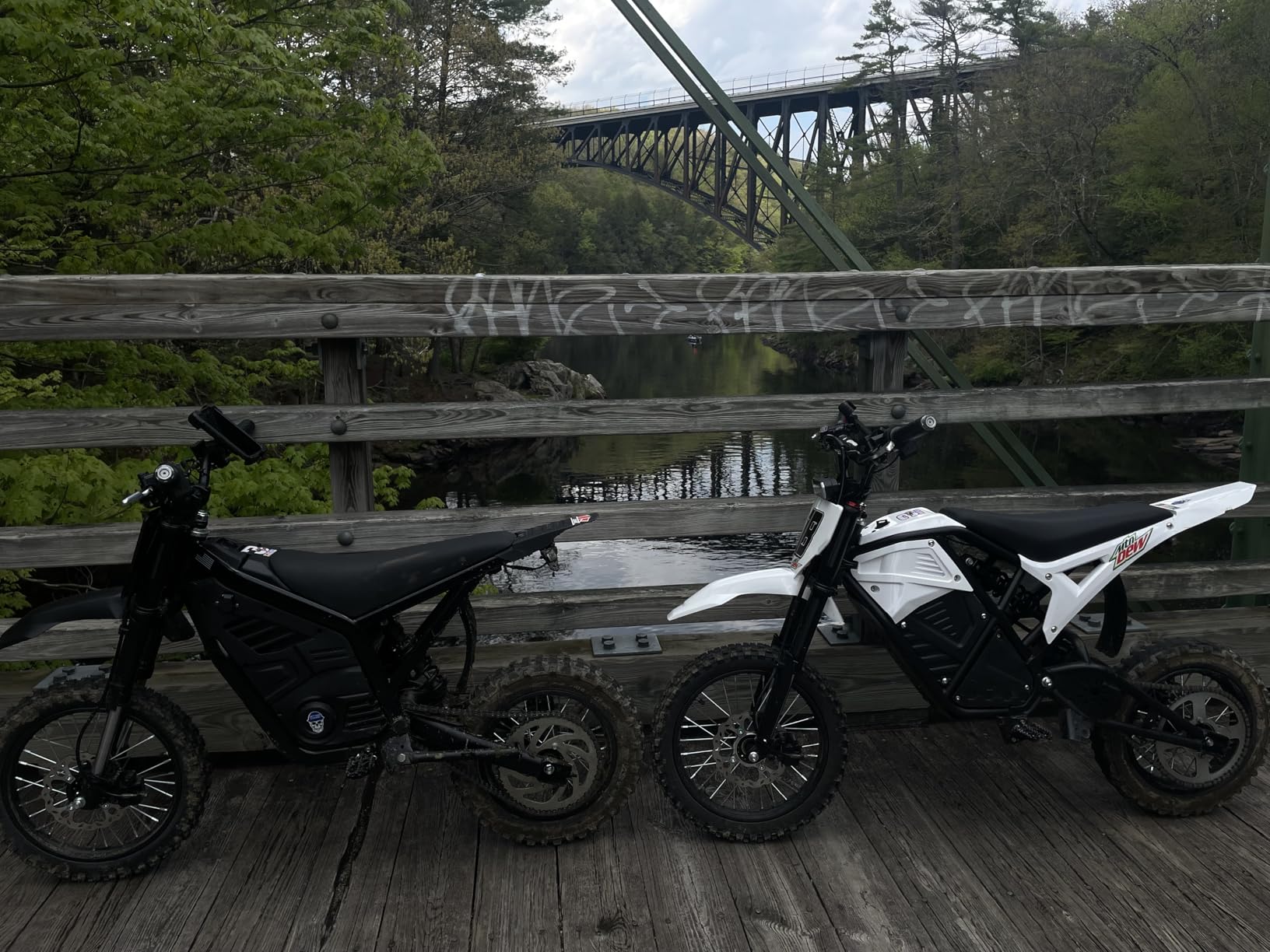 ESKUTE Electric Dirt Bike for Teens Adults, Mid-Drive Motor 3500W Peak, Electric Motorcycle 48V23Ah Battery, 53-Mile Range, 38-46mph, Hydraulic Nitrogen Dual Shock Absorbers customer photo 2