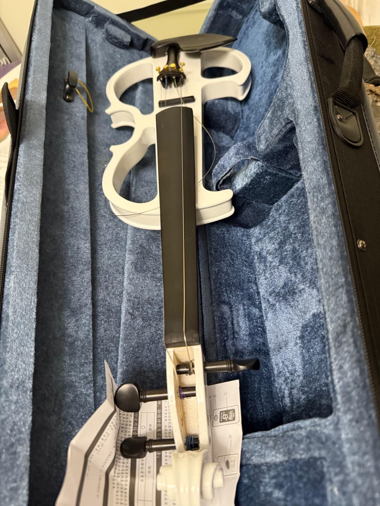 Vangoa Electric Violin 4/4 Full Size, Solid Wood Ebony Silent Violin with Professional Pickup & 3-Band EQ, Headless Lightweight Design, Beginner to Professional Electric Violin Kit, Brown customer photo 2