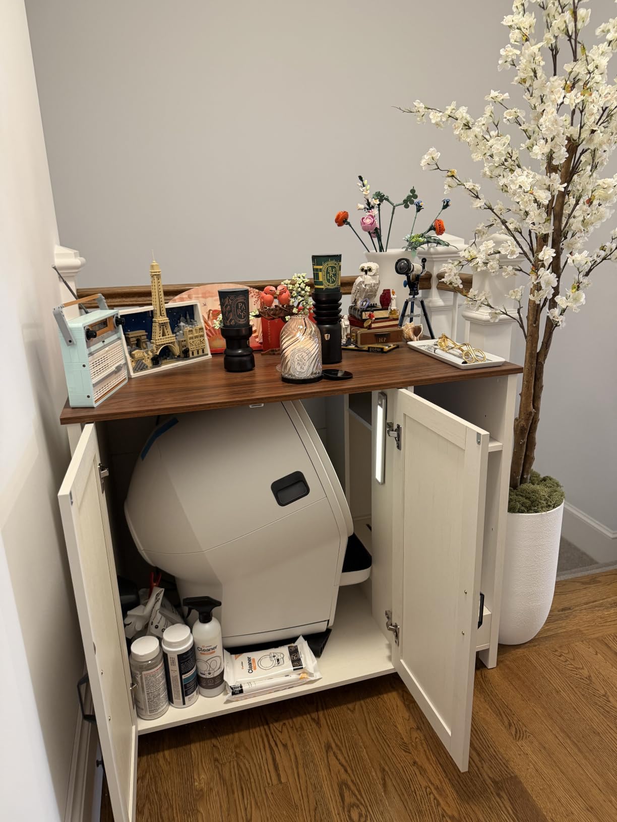 Forest Gravity Large Cat Litter Enclosure with Litter Collector, Enclosure for self-Cleaning Litter Boxes,Power Outlet,Locks Added for cat,Cat Washroom Cabinet,Natural customer photo 2
